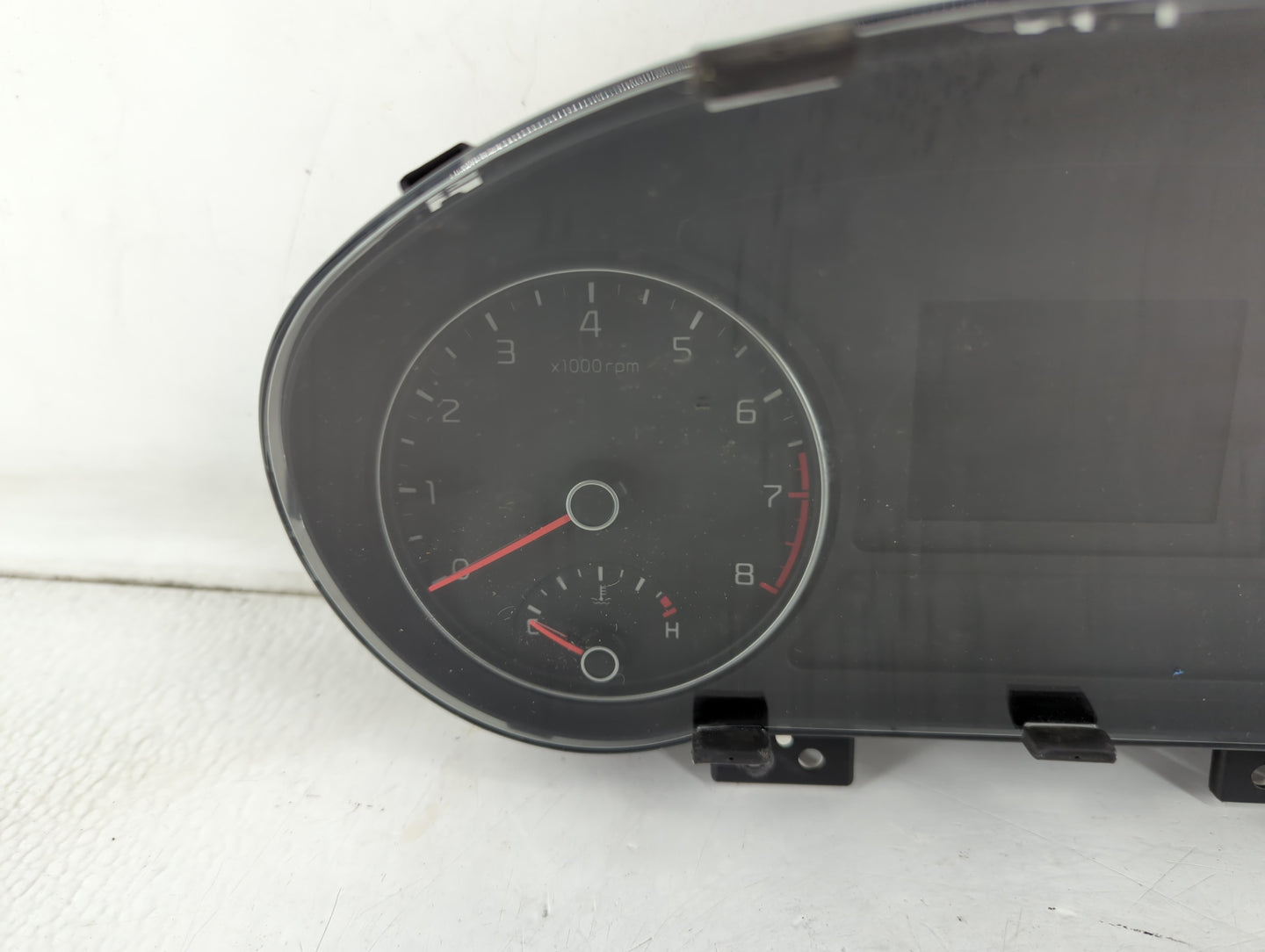 2016-2018 Kia Optima Instrument Cluster Speedometer Gauges P/N:94001-D55000 Fits Fits 2016 2017 2018 OEM Used Auto Parts - O