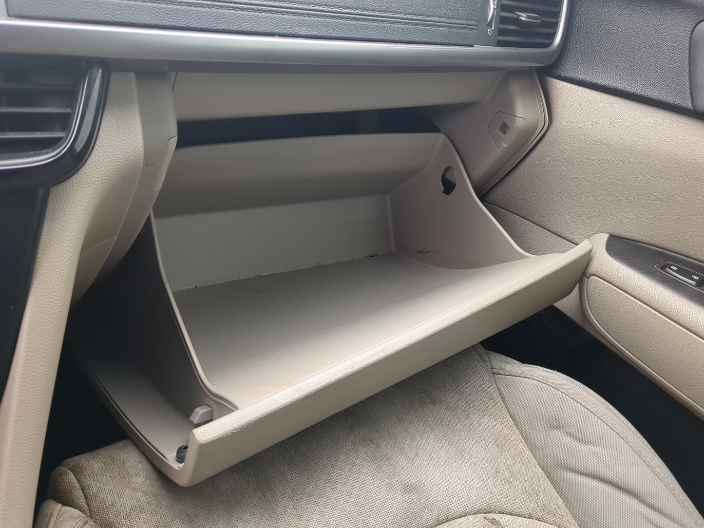 2016 Kia Optima Passenger Glove Box Door Storage Compartment - Oemusedautoparts1.com
