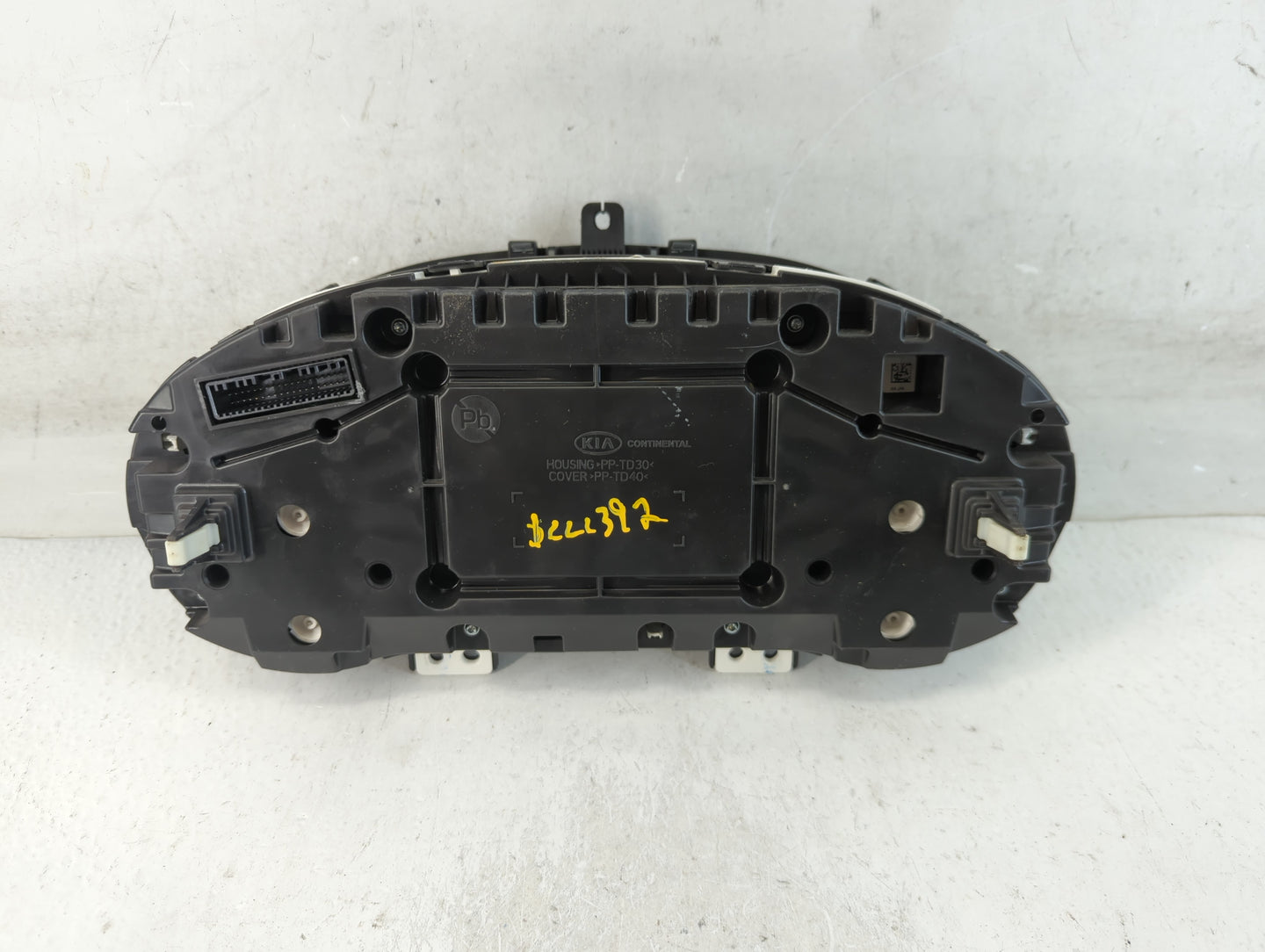 2016-2018 Kia Optima Instrument Cluster Speedometer Gauges P/N:94001-D5000 Fits Fits 2016 2017 2018 OEM Used Auto Parts - Oe