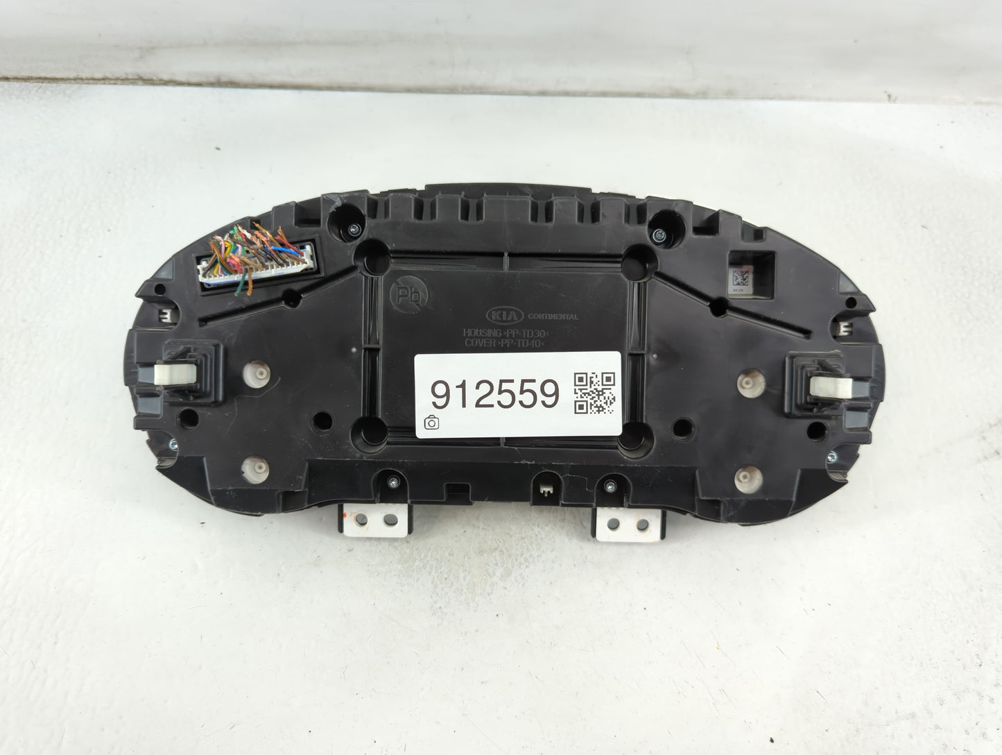 2016-2018 Kia Optima Instrument Cluster Speedometer Gauges P/N:94001-D5000 Fits Fits 2016 2017 2018 OEM Used Auto Parts - Oe