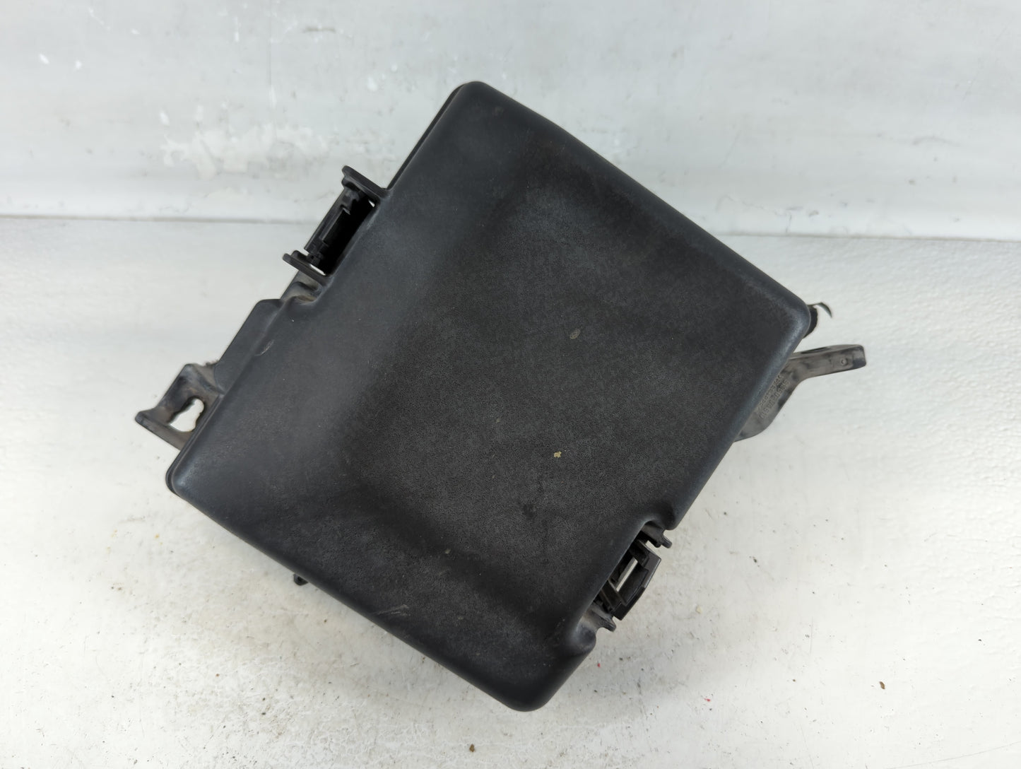 2016-2019 Kia Optima Fusebox Fuse Box Panel Relay Module P/N:91950-D5822 Fits Fits 2016 2017 2018 2019 OEM Used Auto Parts -