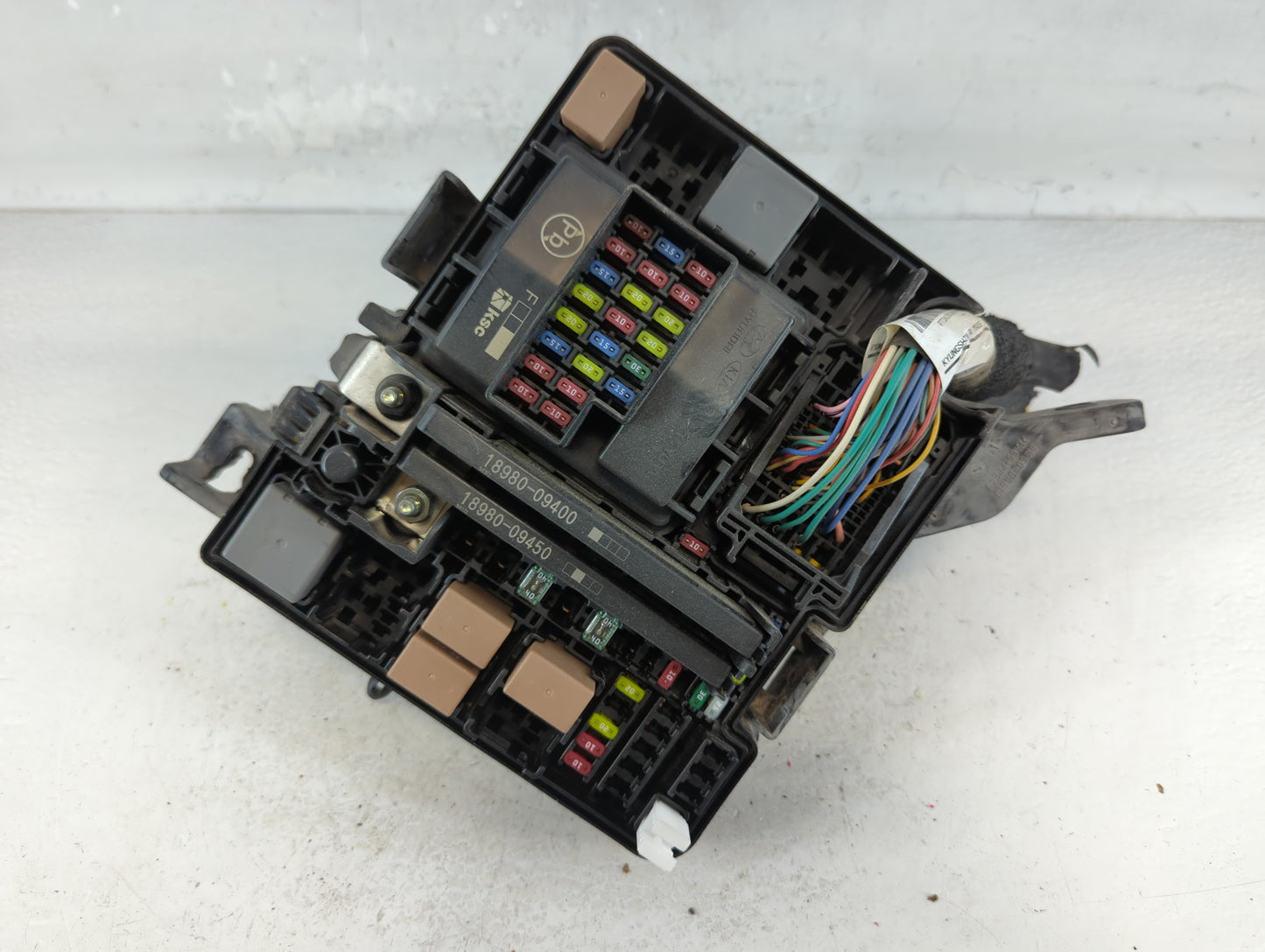 2016-2019 Kia Optima Fusebox Fuse Box Panel Relay Module P/N:91950-D5822 Fits Fits 2016 2017 2018 2019 OEM Used Auto Parts -