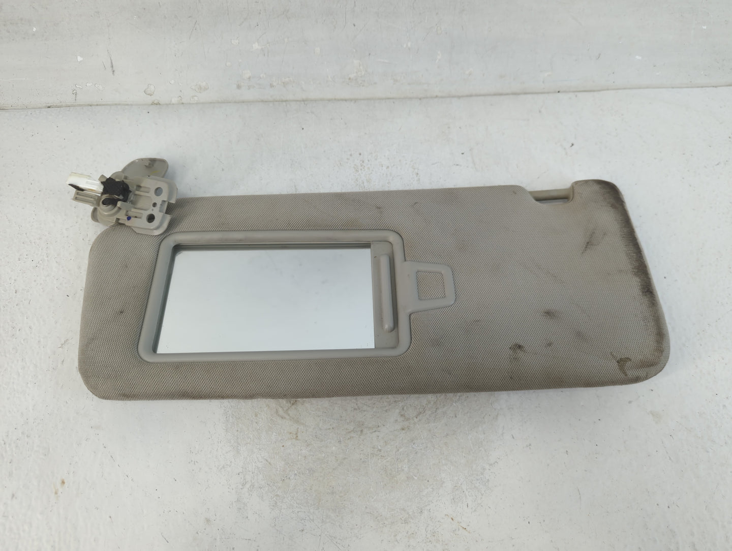2016-2020 Kia Optima Sun Visor Shade Replacement Passenger Right Mirror Fits Fits 2016 2017 2018 2019 2020 OEM Used Auto Par