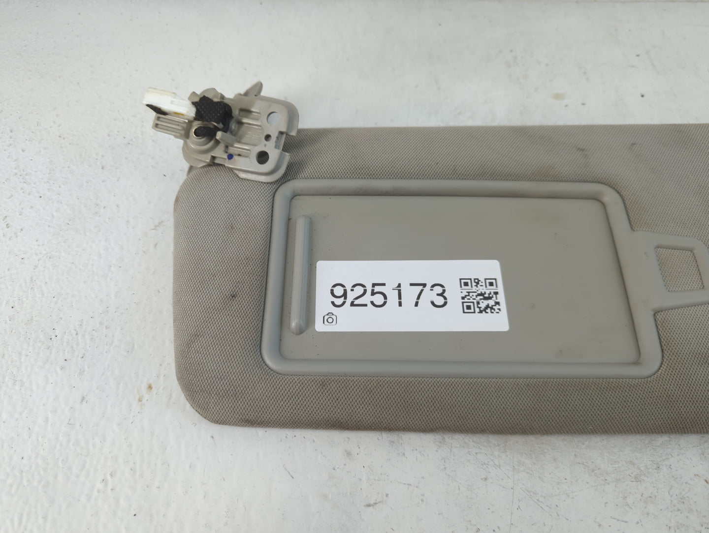 2016-2020 Kia Optima Sun Visor Shade Replacement Passenger Right Mirror Fits Fits 2016 2017 2018 2019 2020 OEM Used Auto Par