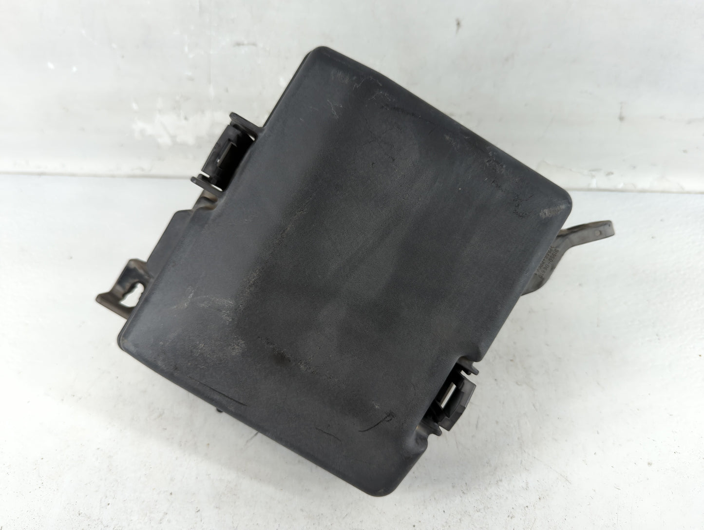2016-2019 Kia Optima Fusebox Fuse Box Panel Relay Module P/N:91950-D5822 Fits Fits 2016 2017 2018 2019 OEM Used Auto Parts -