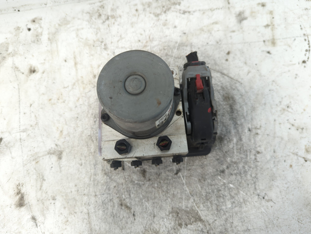 2016-2018 Kia Optima Anti-Lock Brake ABS Pump Module Actuator OEM P/N:58900-D5010 Fits Fits 2016 2017 2018 OEM Used Auto Par