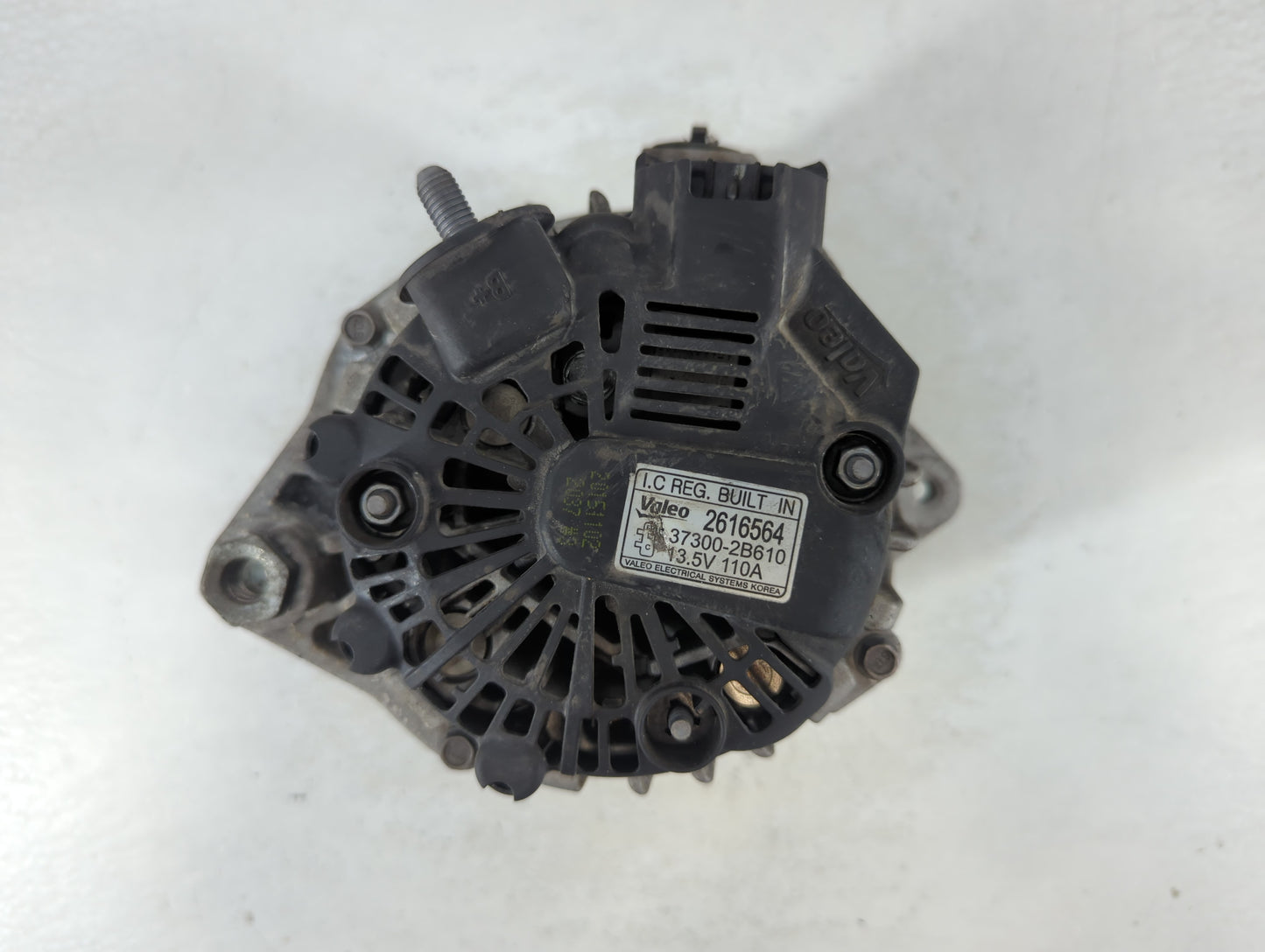 2012-2016 Kia Rio Alternator Replacement Generator Charging Assembly Engine OEM P/N:2616564 37300-2B610 Fits OEM Used Auto P