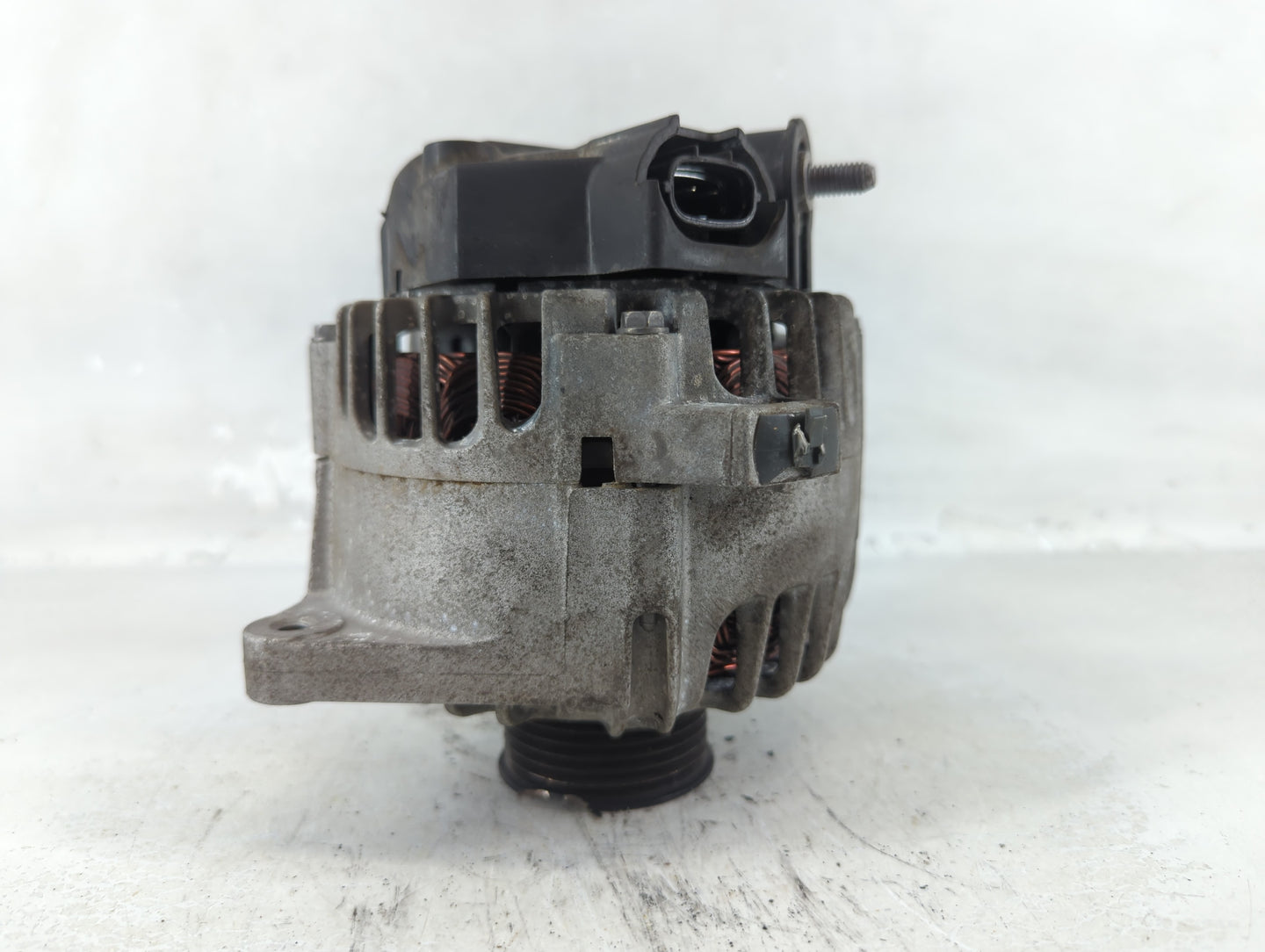 2012-2016 Kia Rio Alternator Replacement Generator Charging Assembly Engine OEM P/N:2616564 37300-2B610 Fits OEM Used Auto P