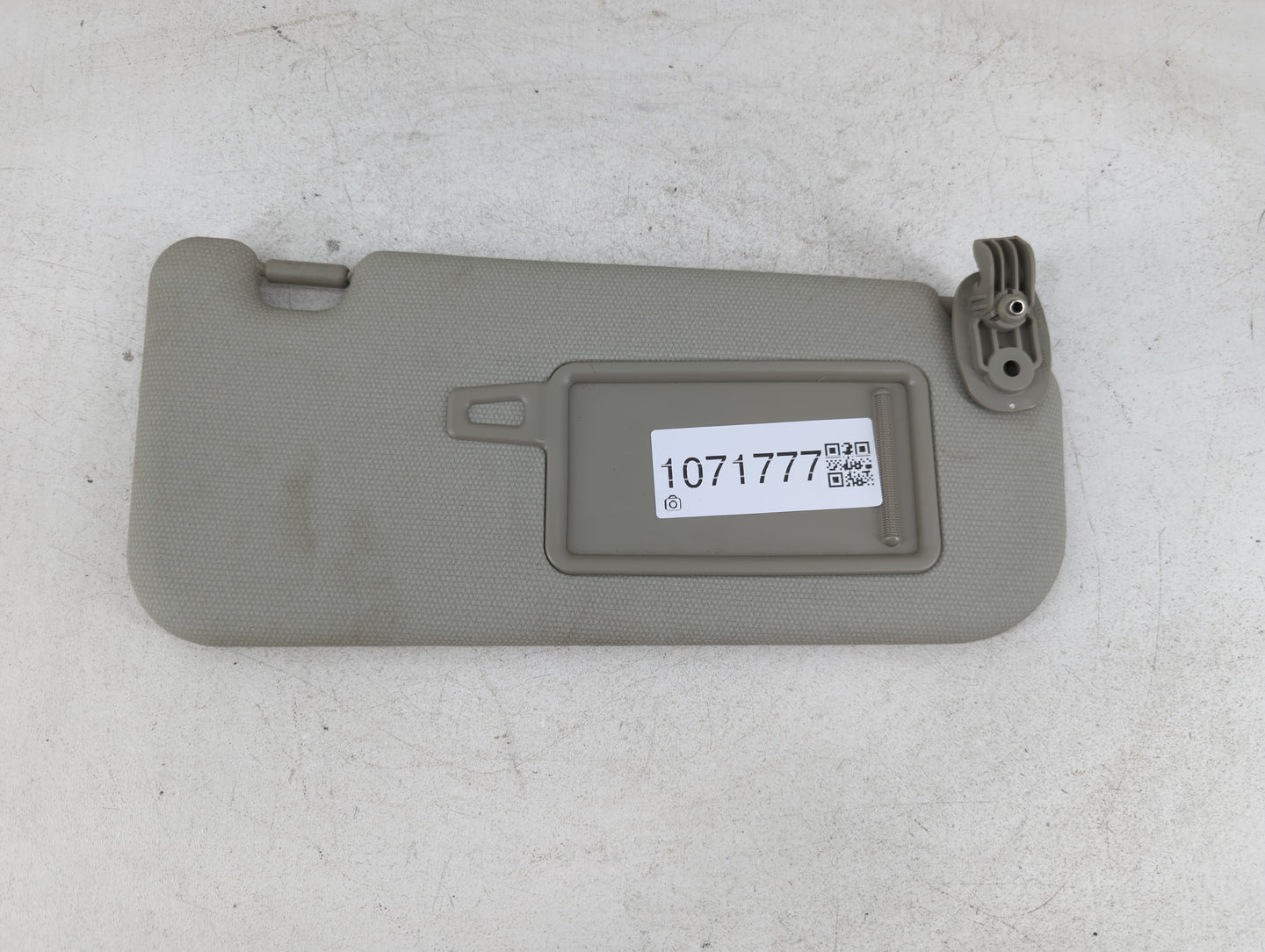 2012-2017 Kia Rio Sun Visor Shade Replacement Passenger Right Mirror Fits Fits 2012 2013 2014 2015 2016 2017 OEM Used Auto P