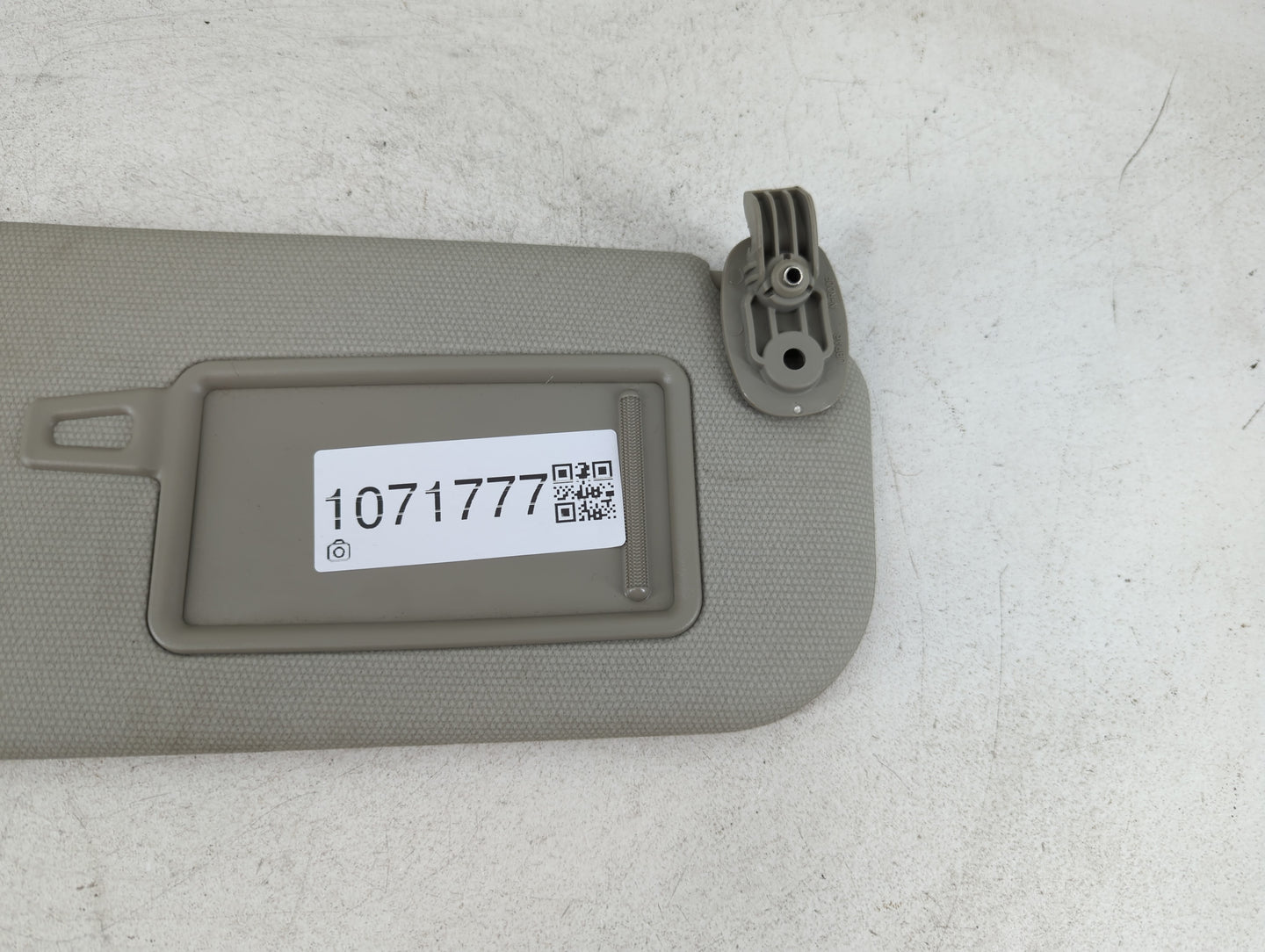 2012-2017 Kia Rio Sun Visor Shade Replacement Passenger Right Mirror Fits Fits 2012 2013 2014 2015 2016 2017 OEM Used Auto P