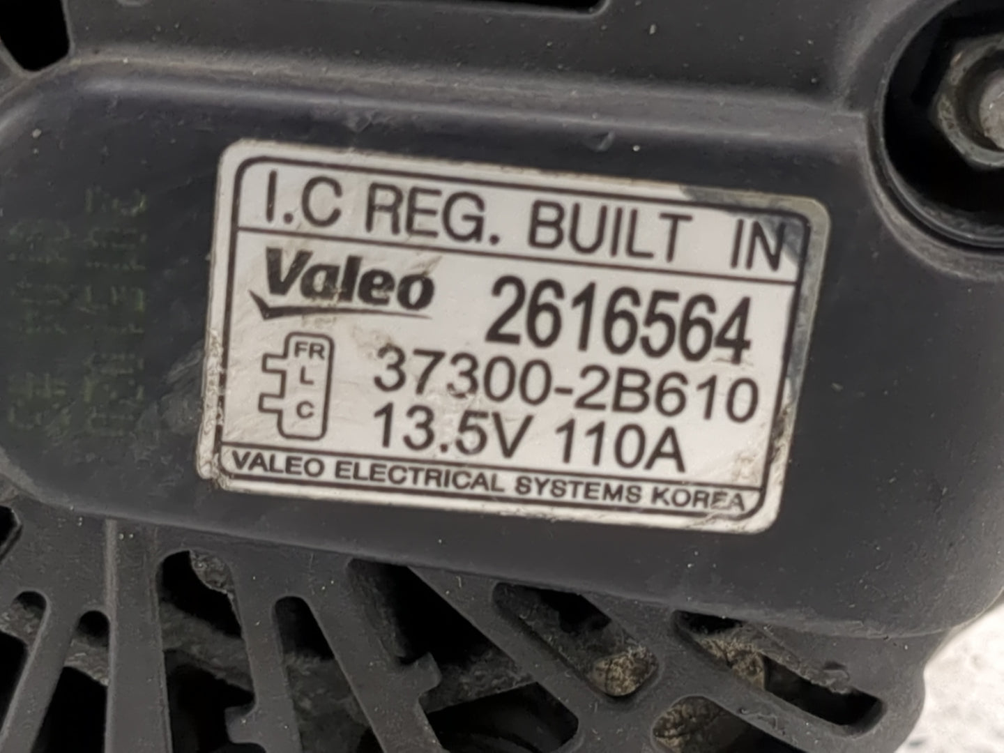 2016-2017 Kia Rio Alternator Replacement Generator Charging Assembly Engine OEM P/N:37300-2B610 2616564 Fits Fits 2016 2017 