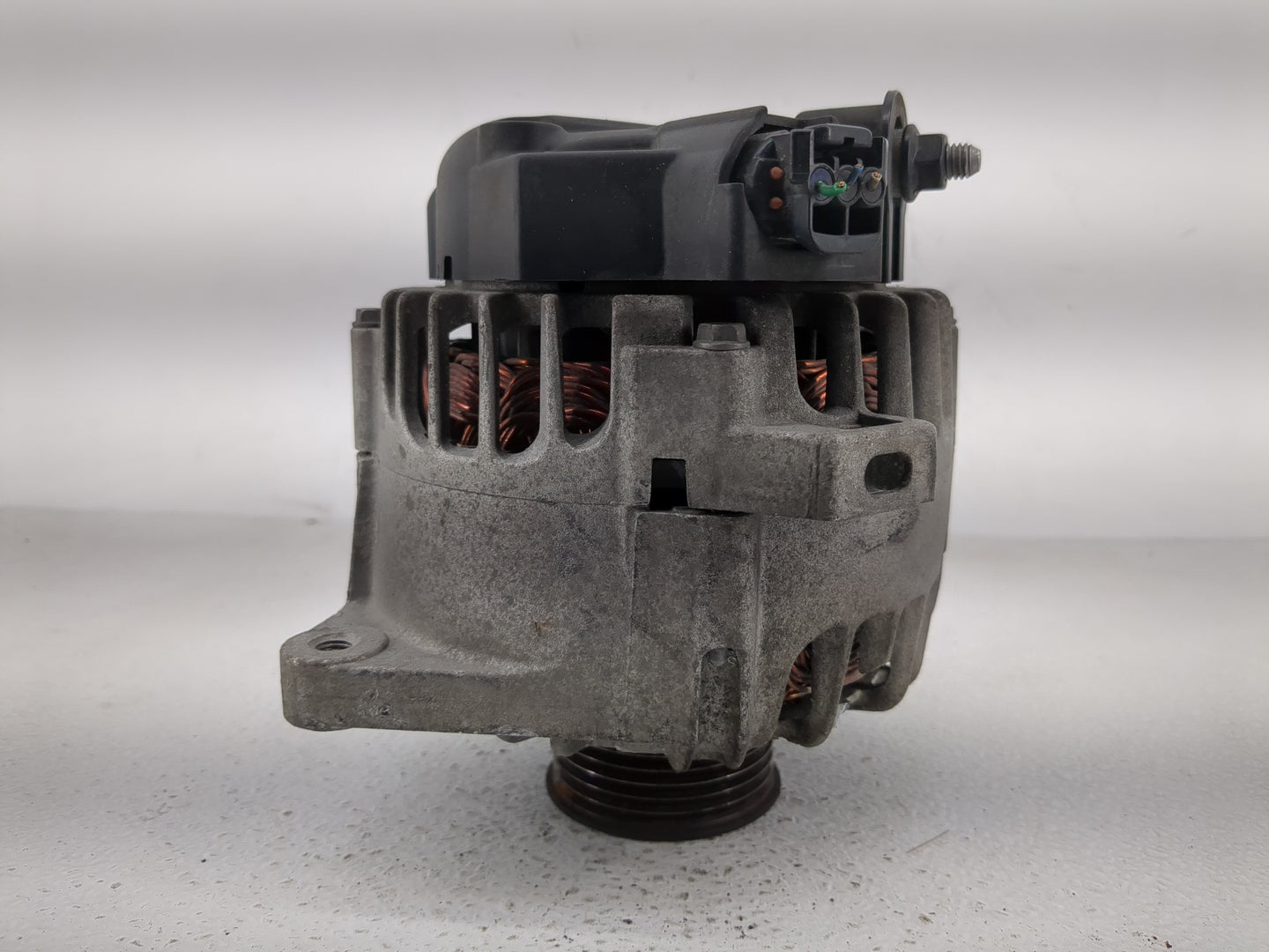 2016-2017 Kia Rio Alternator Replacement Generator Charging Assembly Engine OEM P/N:37300-2B610 2616564 Fits Fits 2016 2017 