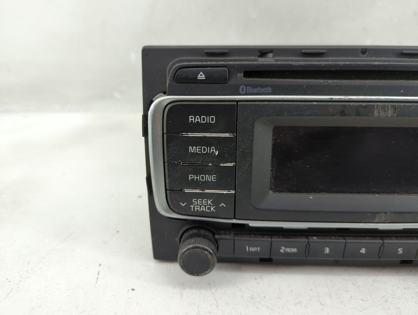 2016-2017 Kia Rio Radio AM FM Cd Player Receiver Replacement P/N:96170-1W960CA Fits Fits 2016 2017 OEM Used Auto Parts - Oem