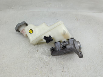 compare product 2016-2017 Kia Rio Brake Master Cylinder 1276567