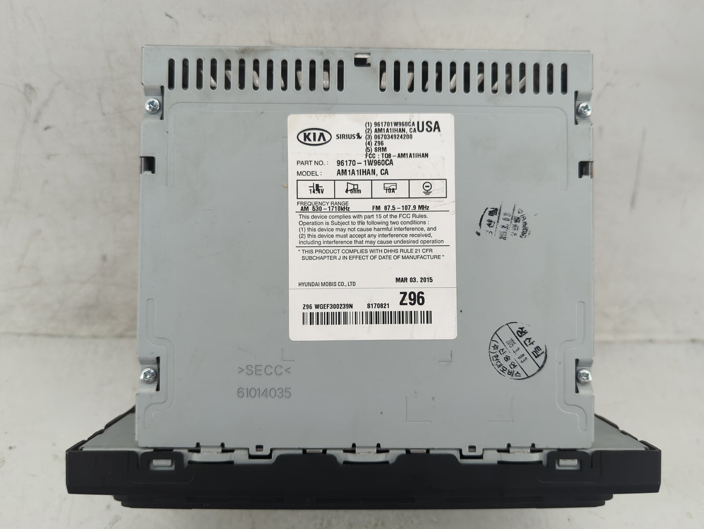 2016-2017 Kia Rio Radio AM FM Cd Player Receiver Replacement P/N:61014035 96170-1W950CA Fits Fits 2016 2017 OEM Used Auto Pa