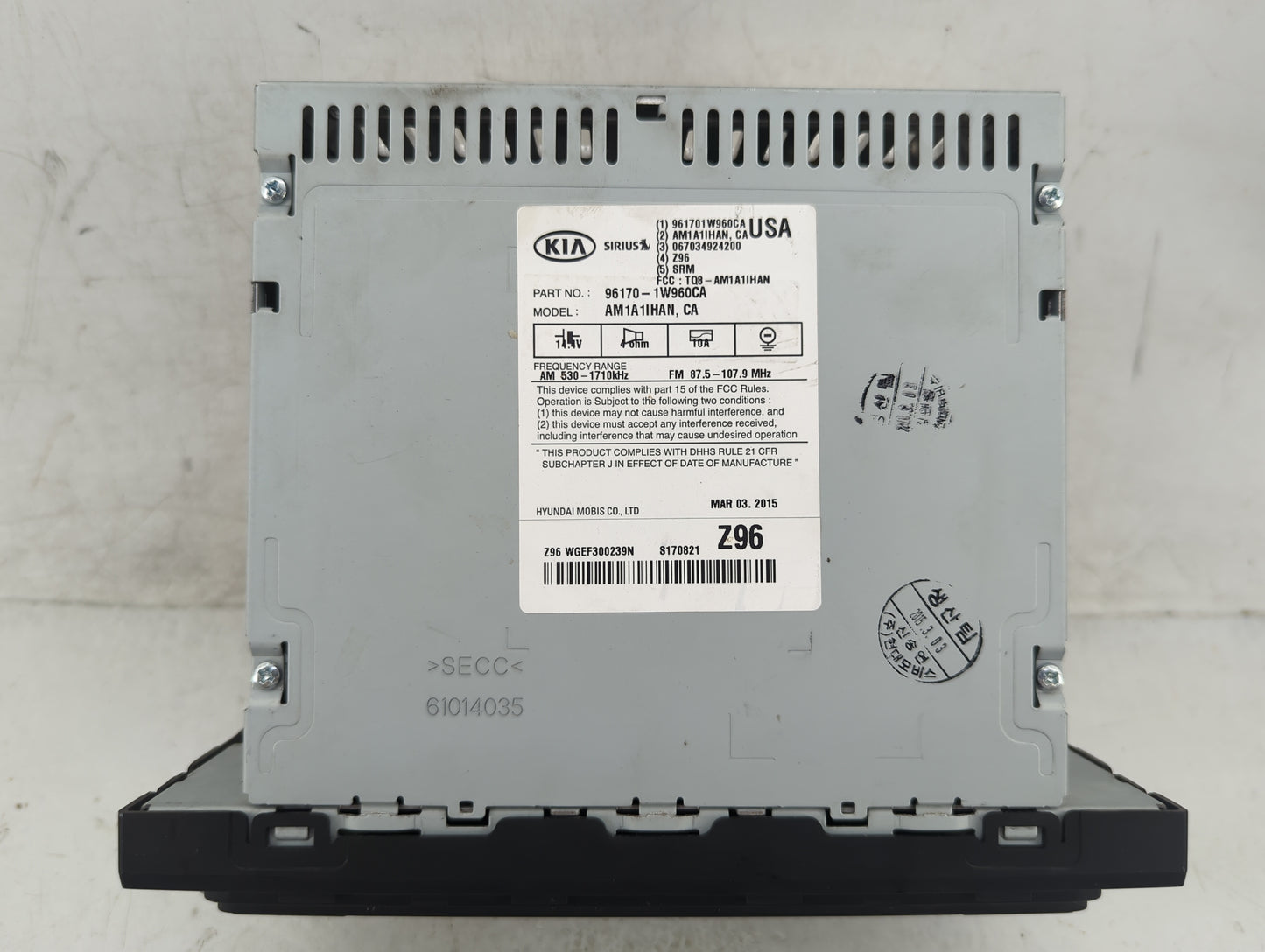 2016-2017 Kia Rio Radio AM FM Cd Player Receiver Replacement P/N:61014035 96170-1W950CA Fits Fits 2016 2017 OEM Used Auto Pa