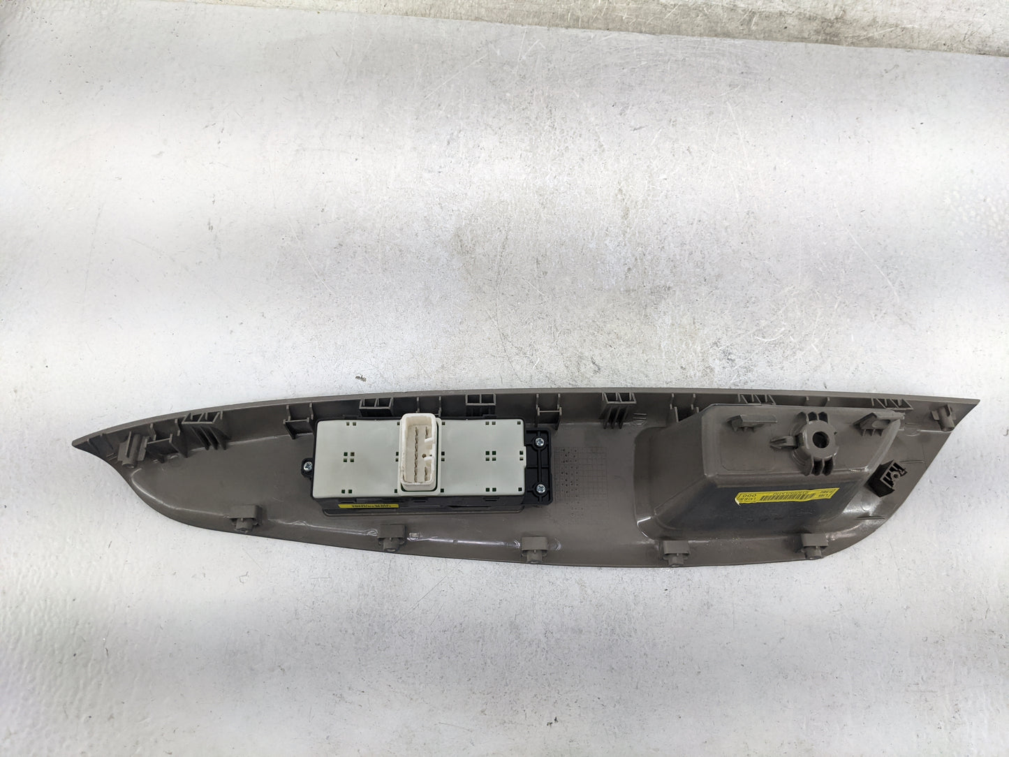 2016 Kia Rio Passenger Right Power Window Switch 2182682lkhu - Oemusedautoparts1.com