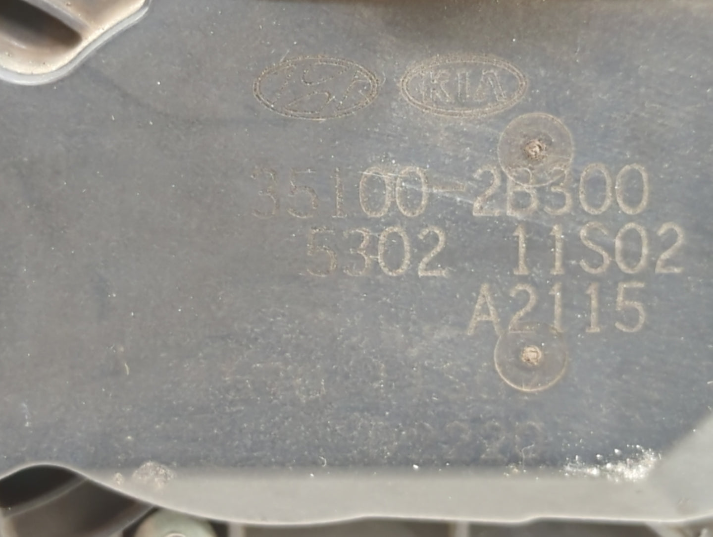 2012-2019 Kia Rio Throttle Body P/N:35100-2B300 Fits Fits 2012 2013 2014 2015 2016 2017 2018 2019 OEM Used Auto Parts - Oemu