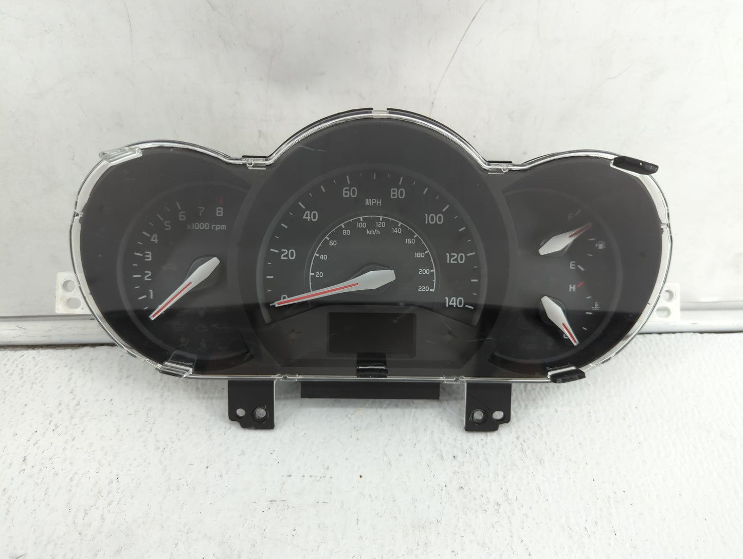 2016-2017 Kia Rio Instrument Cluster Speedometer Gauges P/N:94024-1W770 Fits Fits 2016 2017 OEM Used Auto Parts - Oemusedaut