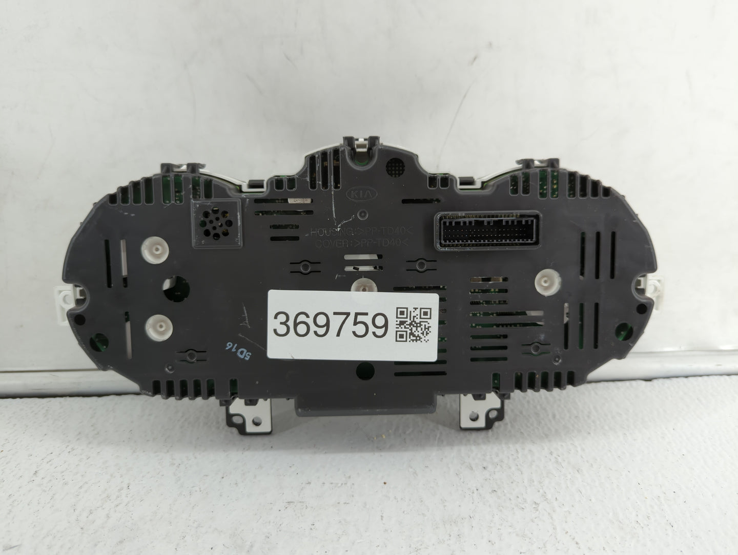 2016-2017 Kia Rio Instrument Cluster Speedometer Gauges P/N:94024-1W770 Fits Fits 2016 2017 OEM Used Auto Parts - Oemusedaut