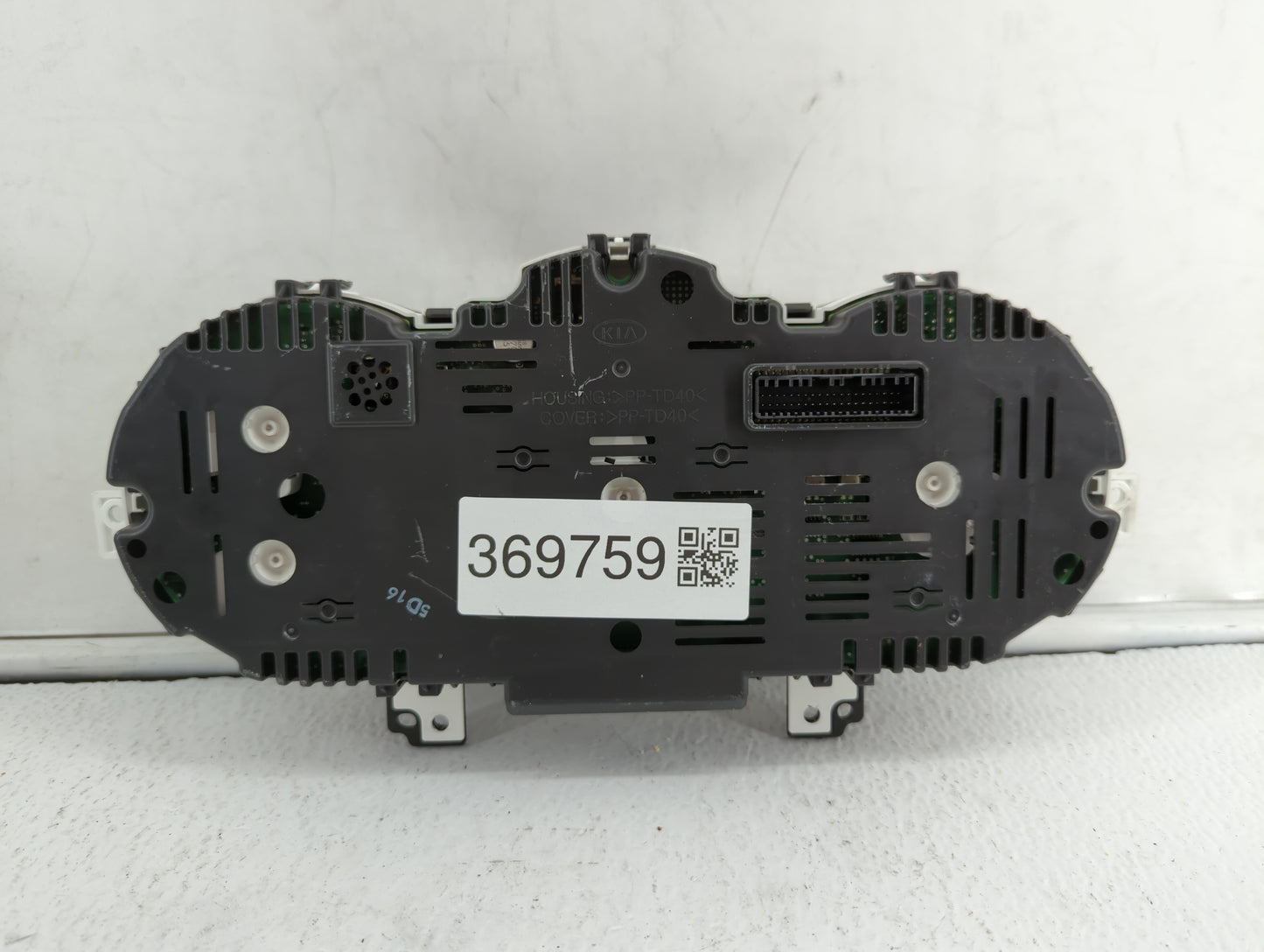 2016-2017 Kia Rio Instrument Cluster Speedometer Gauges P/N:94024-1W770 Fits Fits 2016 2017 OEM Used Auto Parts - Oemusedaut