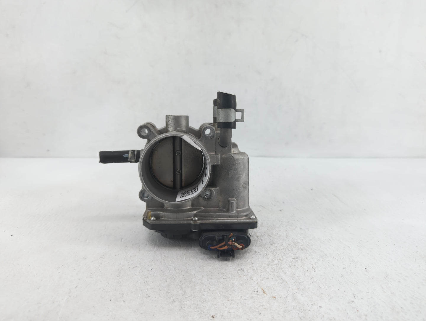 2012-2019 Kia Rio Throttle Body P/N:5302 1T28 35100-2B300 Fits Fits 2012 2013 2014 2015 2016 2017 2018 2019 OEM Used Auto Pa