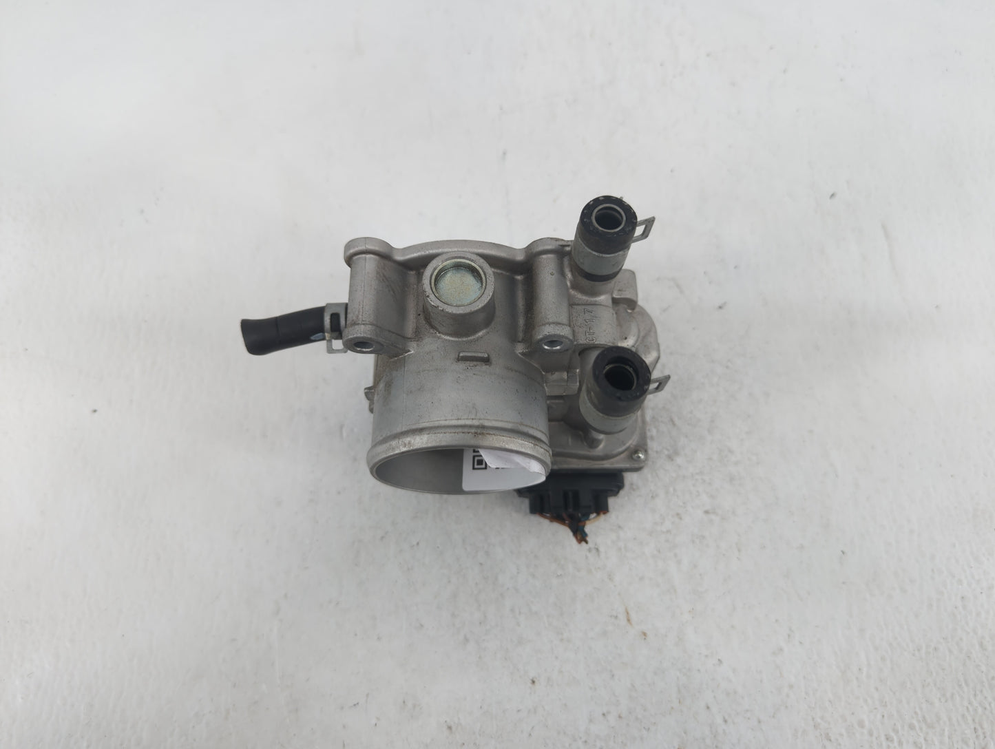 2012-2019 Kia Rio Throttle Body P/N:5302 1T28 35100-2B300 Fits Fits 2012 2013 2014 2015 2016 2017 2018 2019 OEM Used Auto Pa