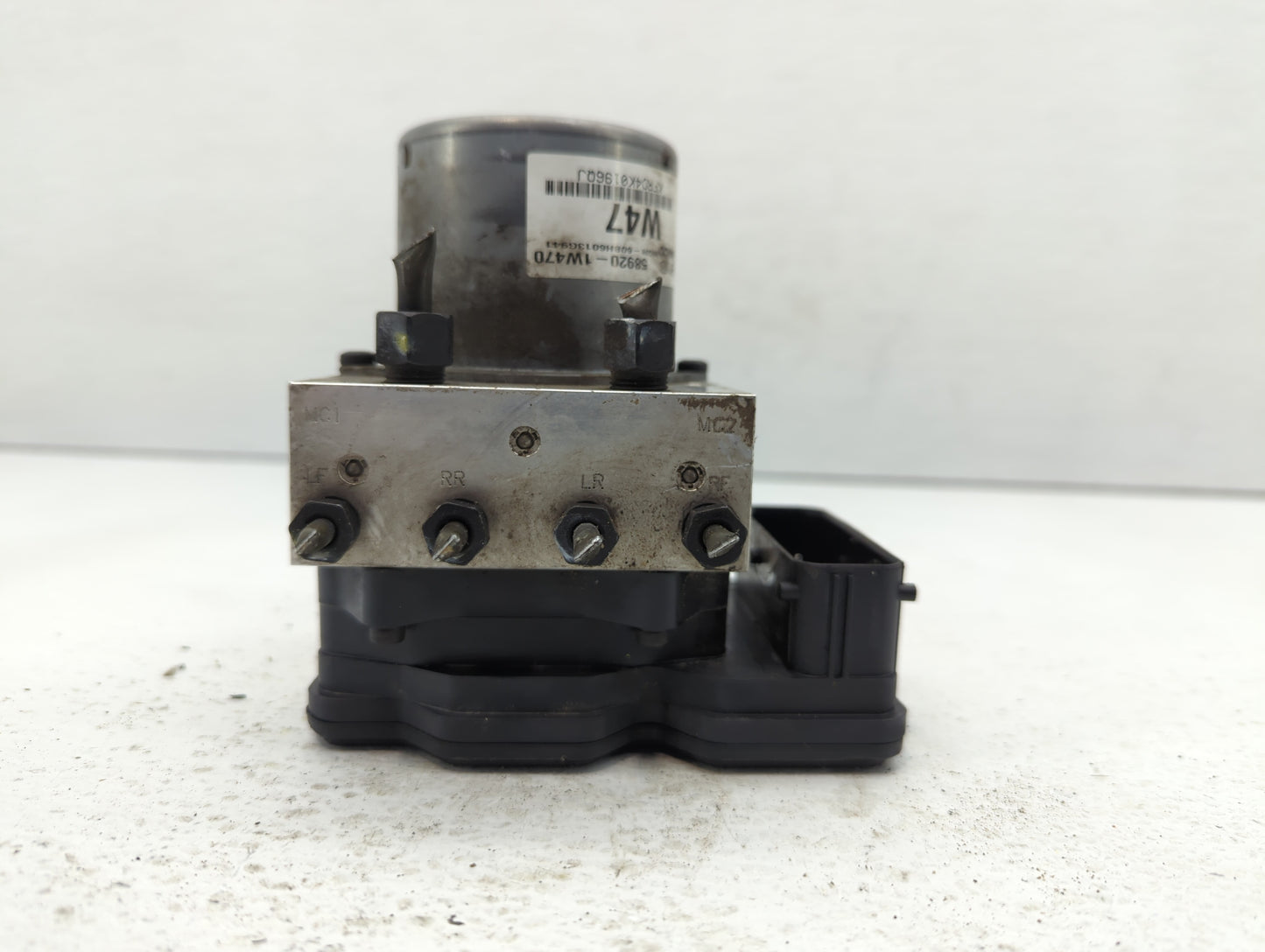 2016-2017 Kia Rio ABS Pump Control Module Replacement P/N:58920-1W470 Fits Fits 2016 2017 OEM Used Auto Parts - Oemusedautop