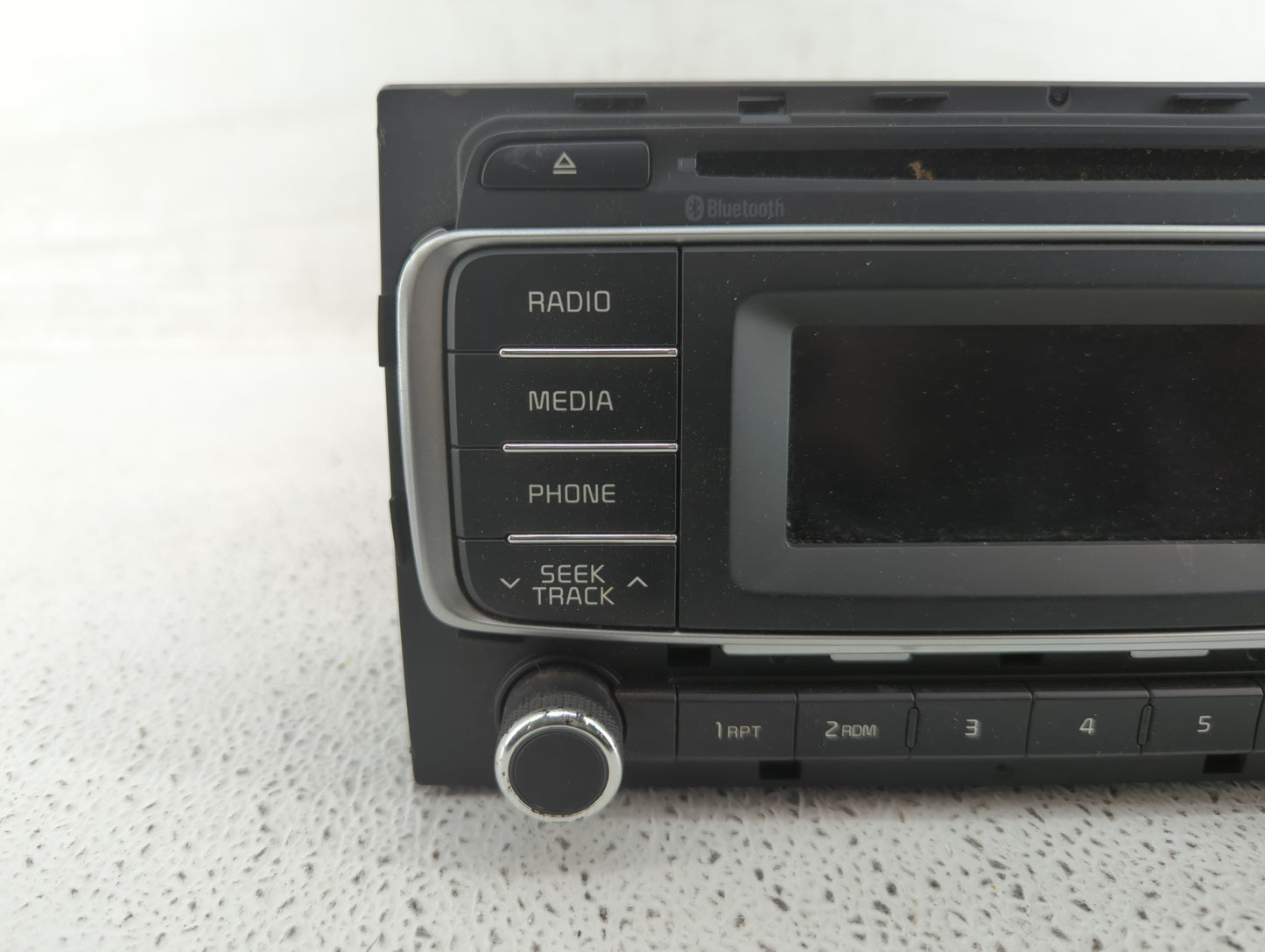 2016-2017 Kia Rio Radio AM FM Cd Player Receiver Replacement P/N:96170-1W960CA Fits Fits 2016 2017 OEM Used Auto Parts - Oem