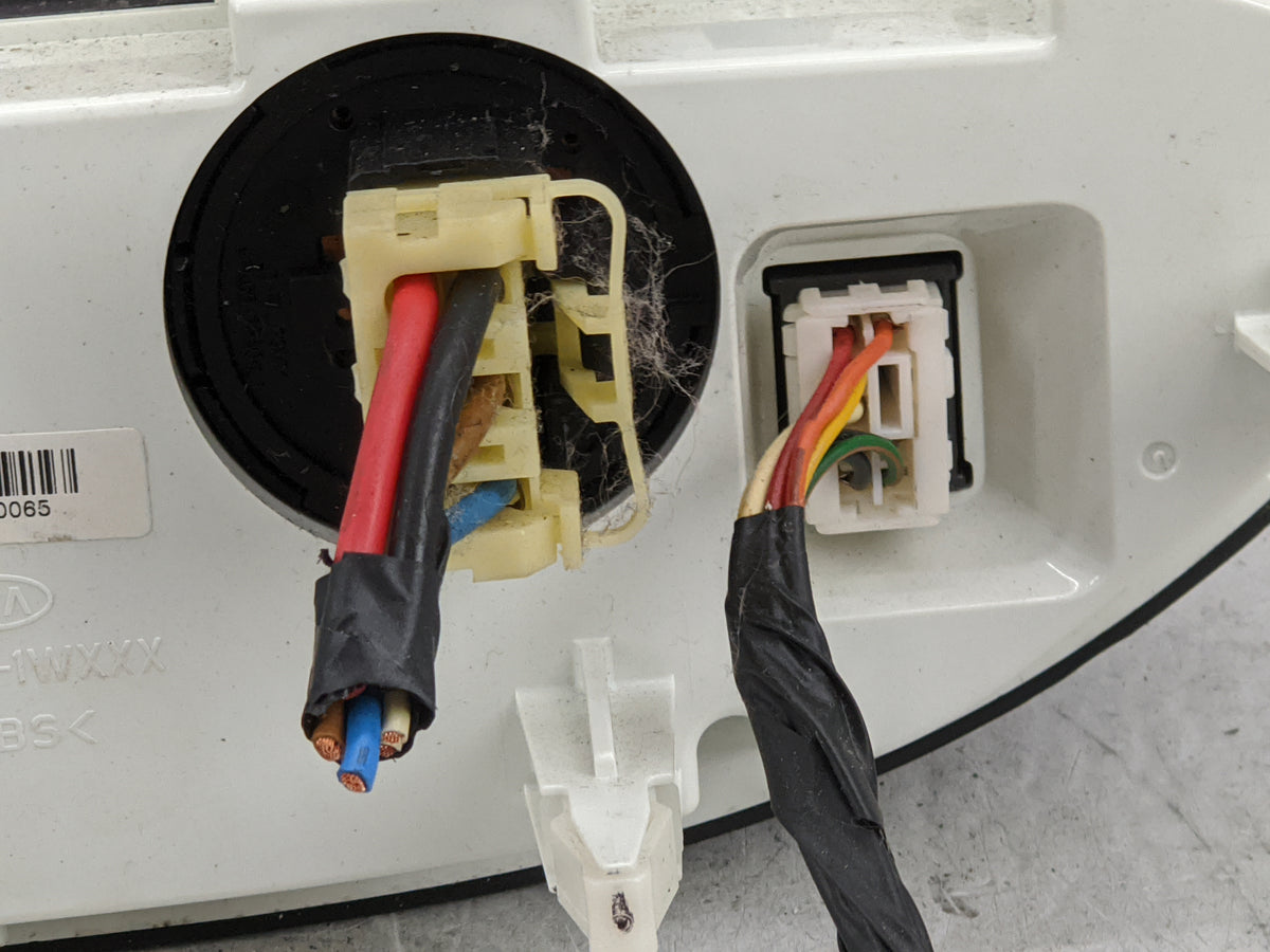 2016-2017 Kia Rio Climate Control Module Temperature AC/Heater Replacement P/N:97250-1W260 Fits Fits 2016 2017 OEM Used Auto