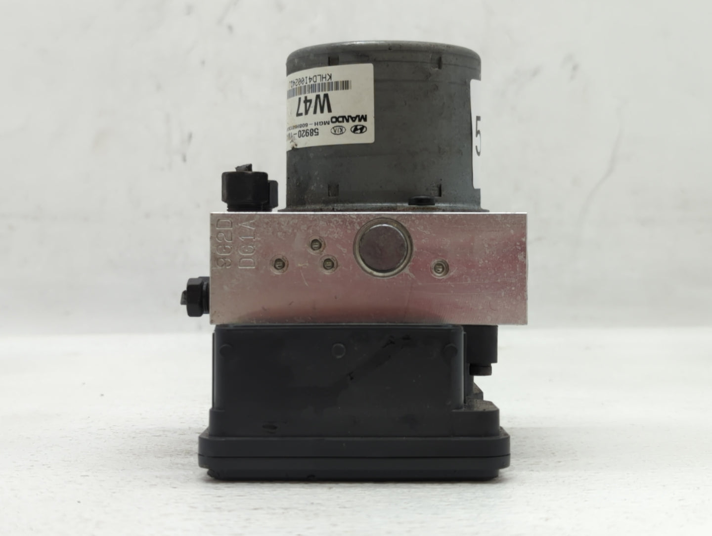 2016-2017 Kia Rio ABS Pump Control Module Replacement P/N:58920-1W470 Fits Fits 2016 2017 OEM Used Auto Parts - Oemusedautop