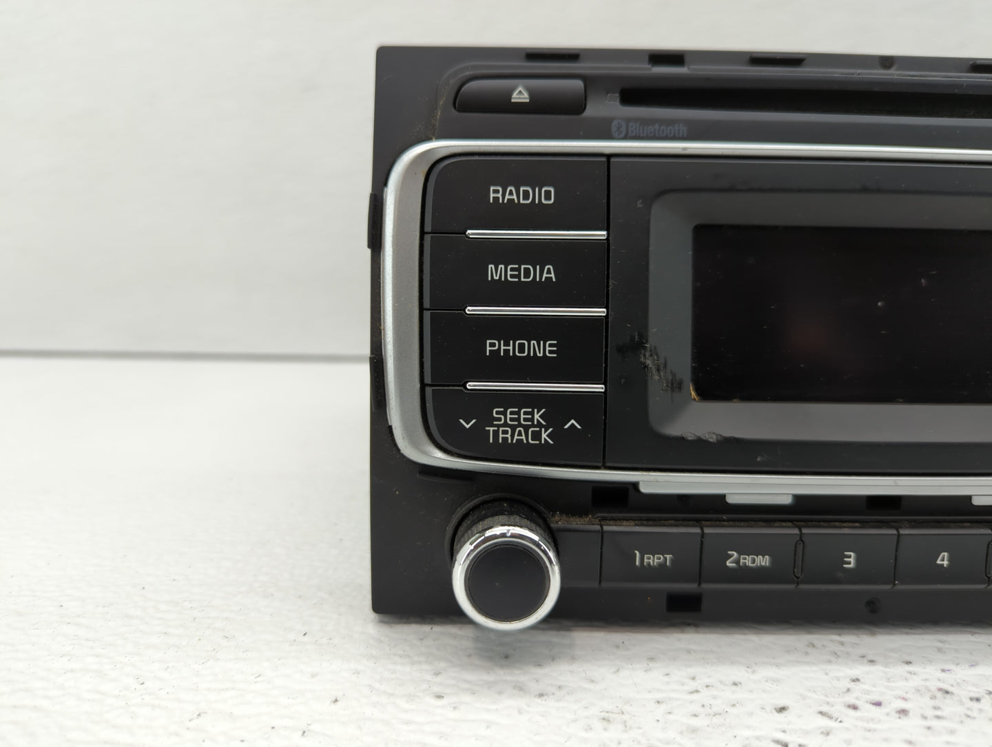 2016-2017 Kia Rio Radio AM FM Cd Player Receiver Replacement P/N:96170-1W960CA Fits Fits 2016 2017 OEM Used Auto Parts - Oem