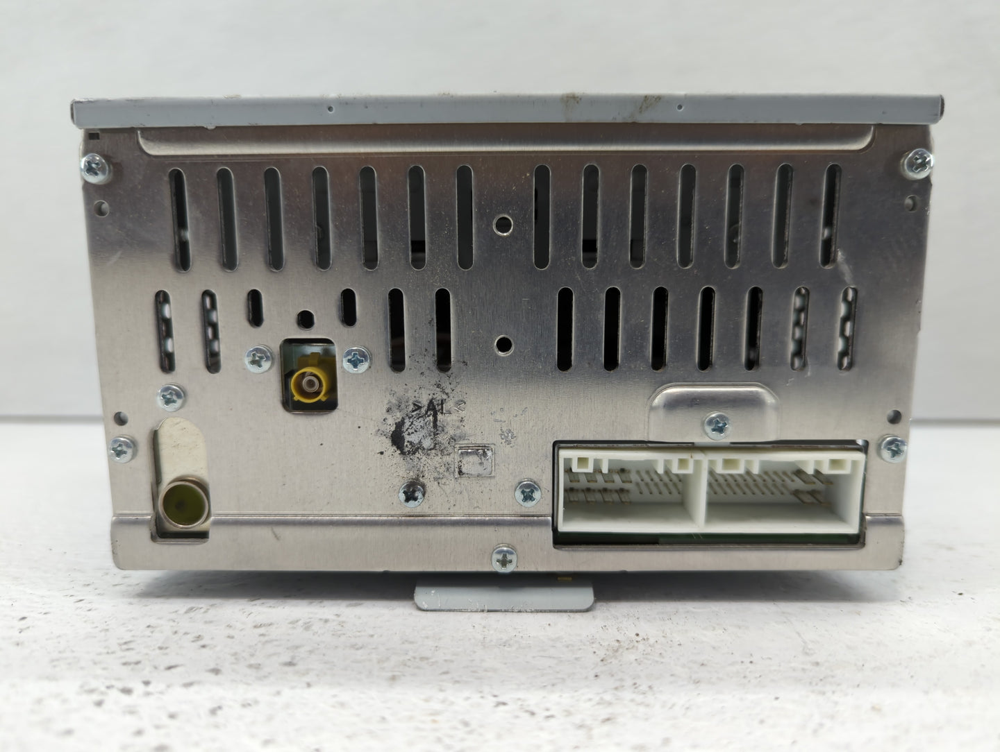 2016-2017 Kia Rio Radio AM FM Cd Player Receiver Replacement P/N:96170-1W960CA Fits Fits 2016 2017 OEM Used Auto Parts - Oem