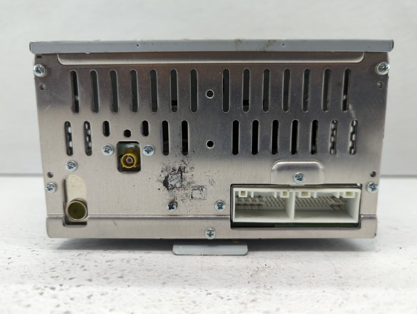 2016-2017 Kia Rio Radio AM FM Cd Player Receiver Replacement P/N:96170-1W960CA Fits Fits 2016 2017 OEM Used Auto Parts - Oem