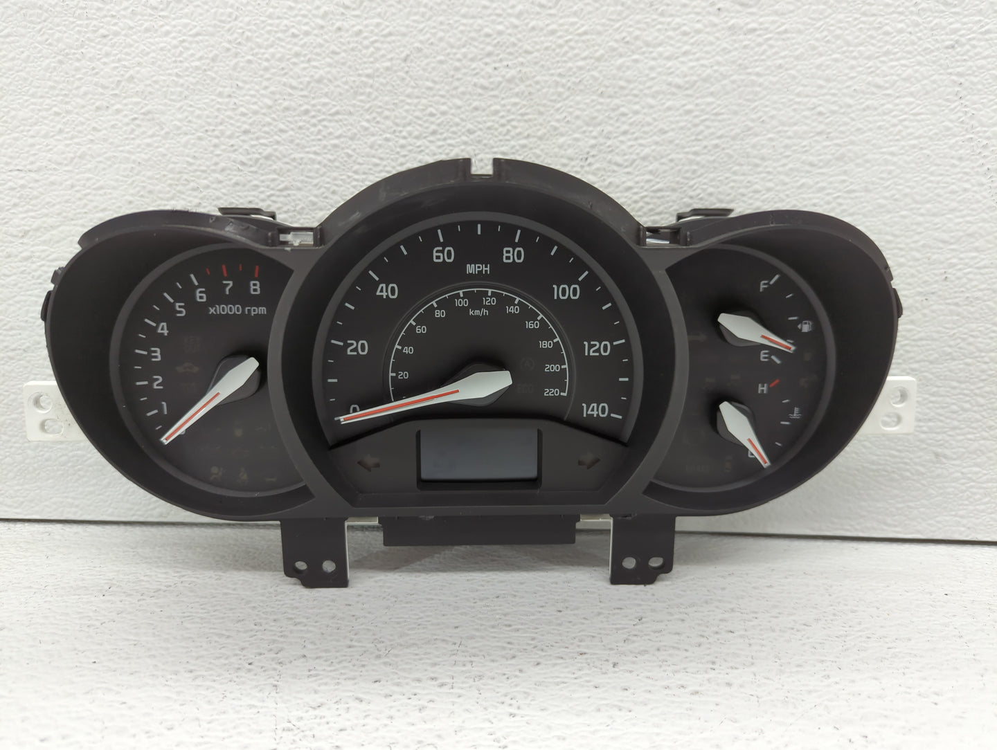 2016-2017 Kia Rio Instrument Cluster Speedometer Gauges P/N:94024-1W770 Fits Fits 2016 2017 OEM Used Auto Parts - Oemusedaut
