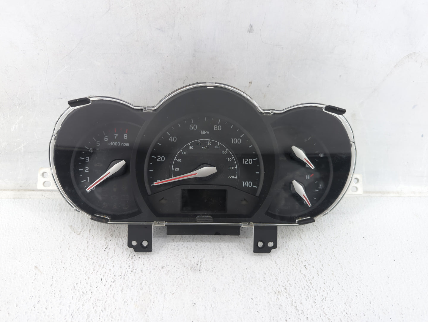 2016-2017 Kia Rio Instrument Cluster Speedometer Gauges P/N:94024-1W770 Fits Fits 2016 2017 OEM Used Auto Parts - Oemusedaut