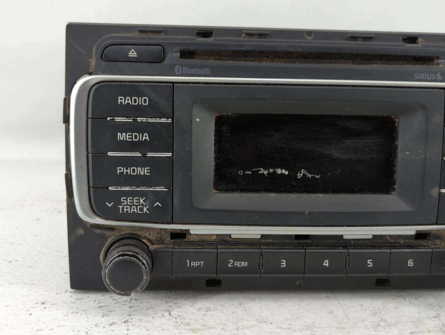 2016-2017 Kia Rio Am Fm Cd Player Radio Receiver - Oemusedautoparts1.com