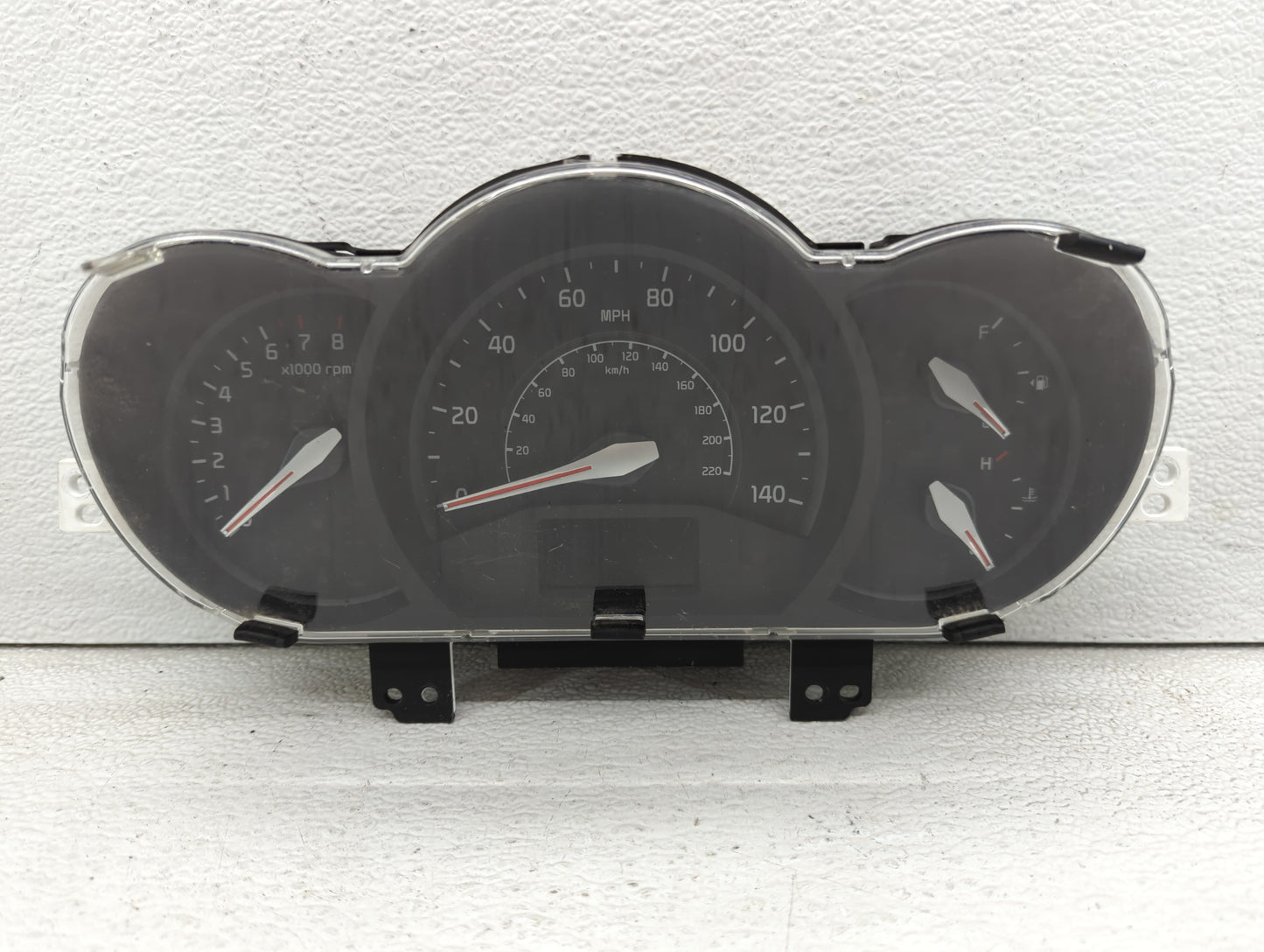 2016-2017 Kia Rio Instrument Cluster Speedometer Gauges P/N:94024-1W770 Fits Fits 2016 2017 OEM Used Auto Parts - Oemusedaut