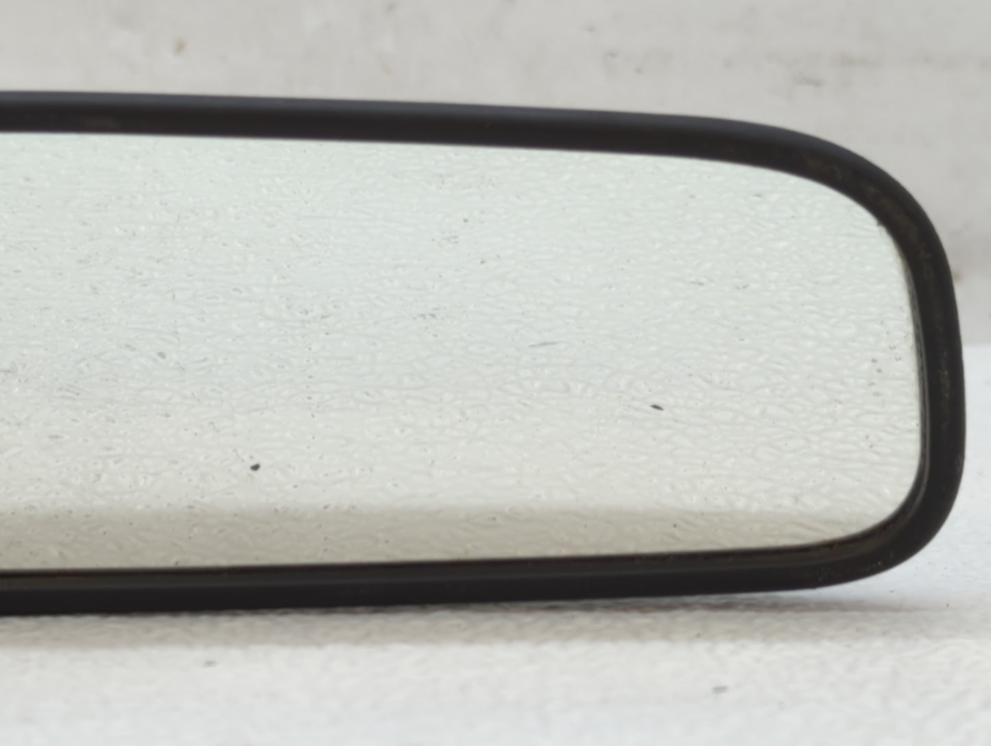 2010-2017 Kia Rio Interior Rear View Mirror Replacement OEM P/N:E4012143 Fits OEM Used Auto Parts - Oemusedautoparts1.com