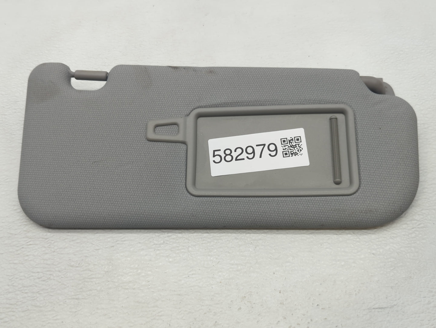 2012-2017 Kia Rio Sun Visor Shade Replacement Passenger Right Mirror Fits Fits 2012 2013 2014 2015 2016 2017 OEM Used Auto P