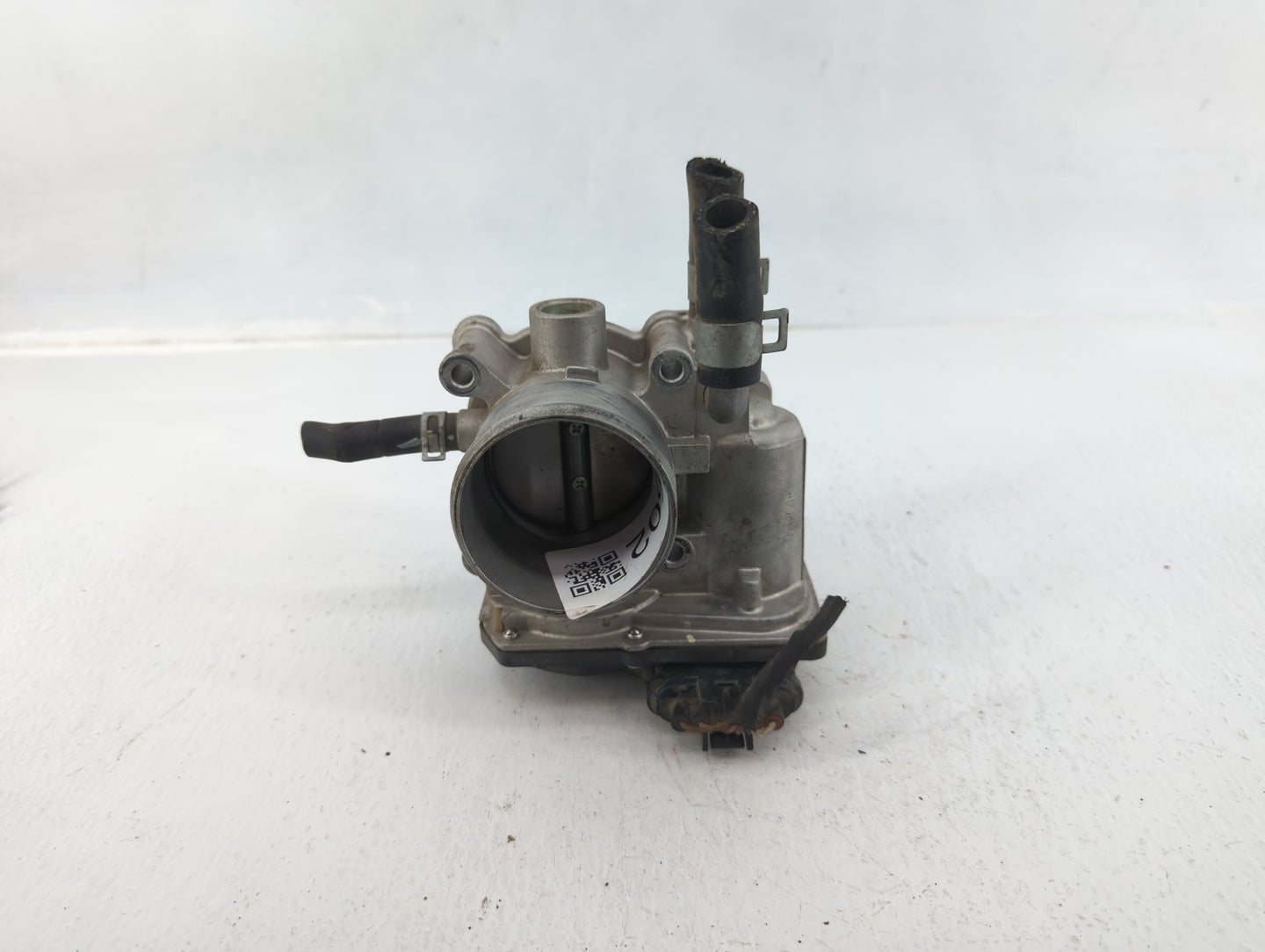 2012-2019 Kia Rio Throttle Body P/N:35100-2B300 Fits Fits 2012 2013 2014 2015 2016 2017 2018 2019 OEM Used Auto Parts - Oemu