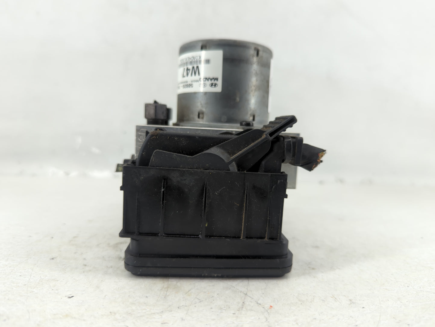 2016-2017 Kia Rio ABS Pump Control Module Replacement P/N:58920-1W470 Fits Fits 2016 2017 OEM Used Auto Parts - Oemusedautop