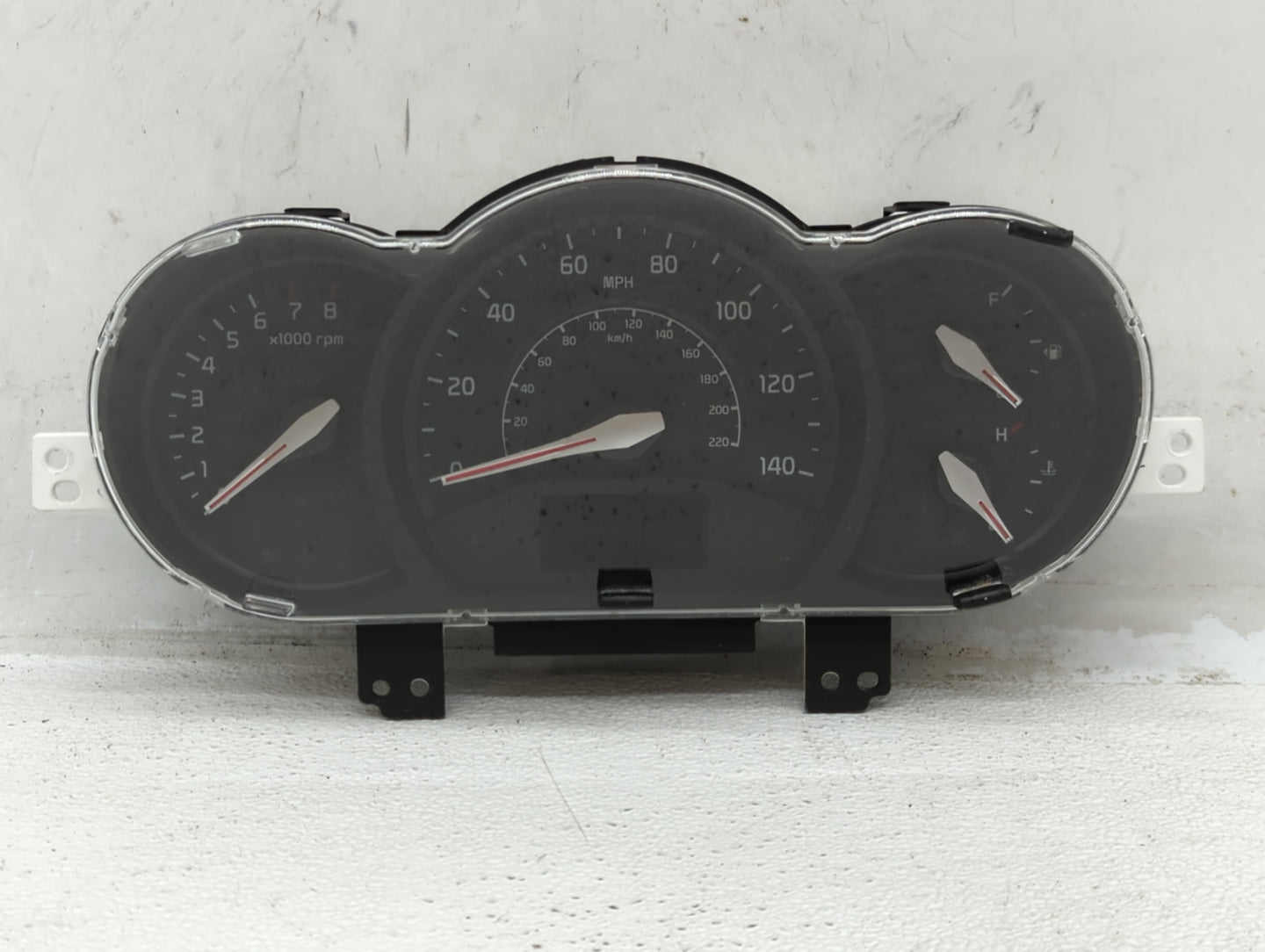 2016-2017 Kia Rio Instrument Cluster Speedometer Gauges P/N:94024-1W770 Fits Fits 2016 2017 OEM Used Auto Parts - Oemusedaut