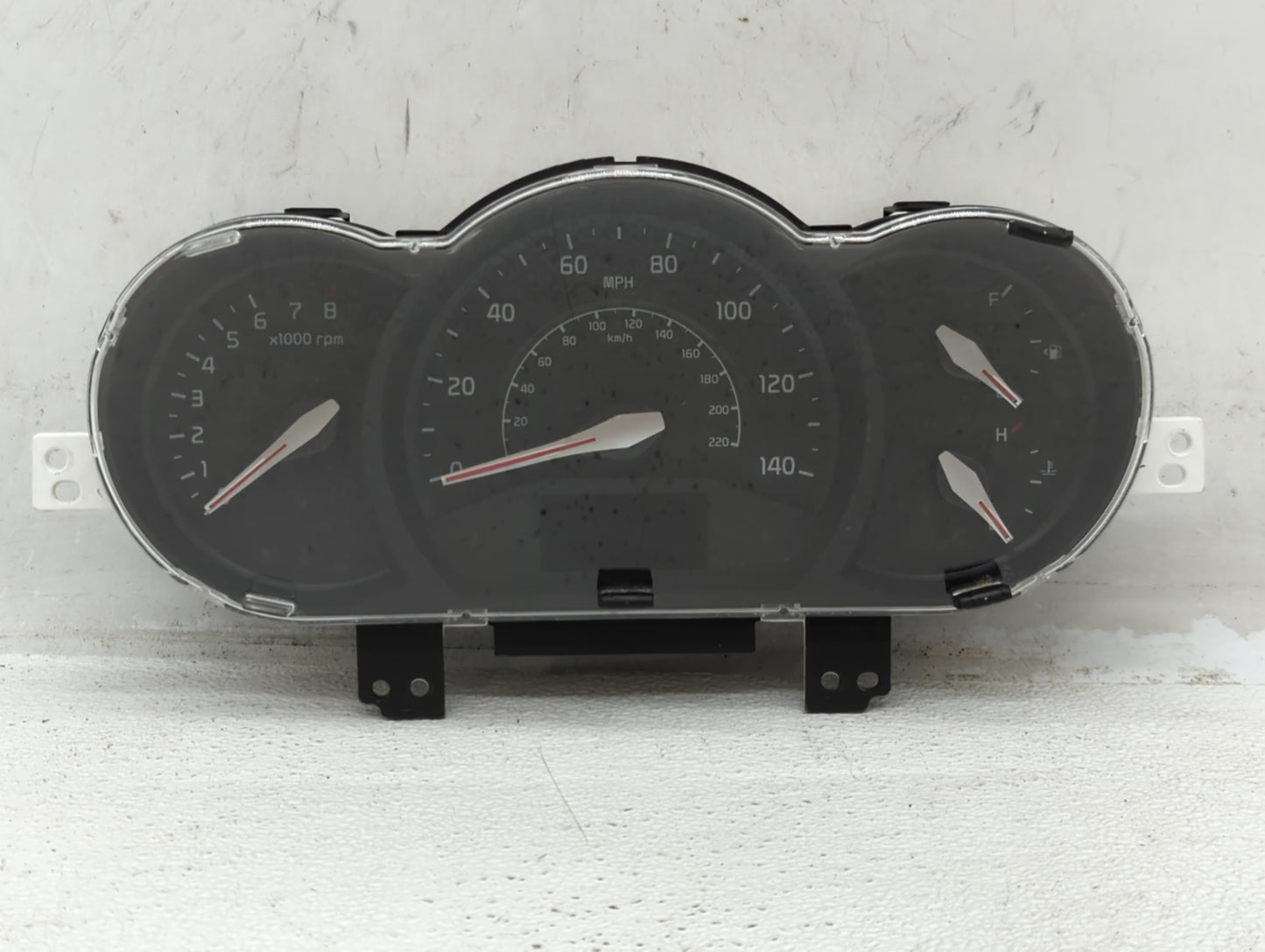 2016-2017 Kia Rio Instrument Cluster Speedometer Gauges P/N:94024-1W770 Fits Fits 2016 2017 OEM Used Auto Parts - Oemusedaut
