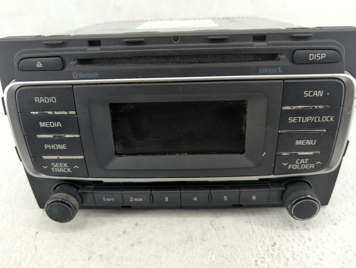 2016-2017 Kia Rio Am Fm Cd Player Radio Receiver 611500 - Oemusedautoparts1.com