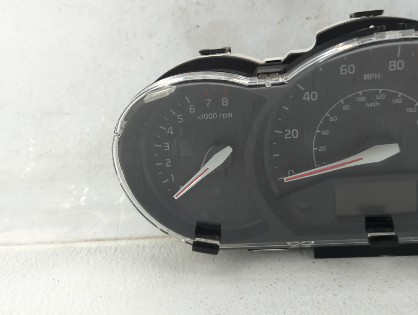 2016-2017 Kia Rio Instrument Cluster Speedometer Gauges P/N:94024-1W770 Fits Fits 2016 2017 OEM Used Auto Parts - Oemusedaut