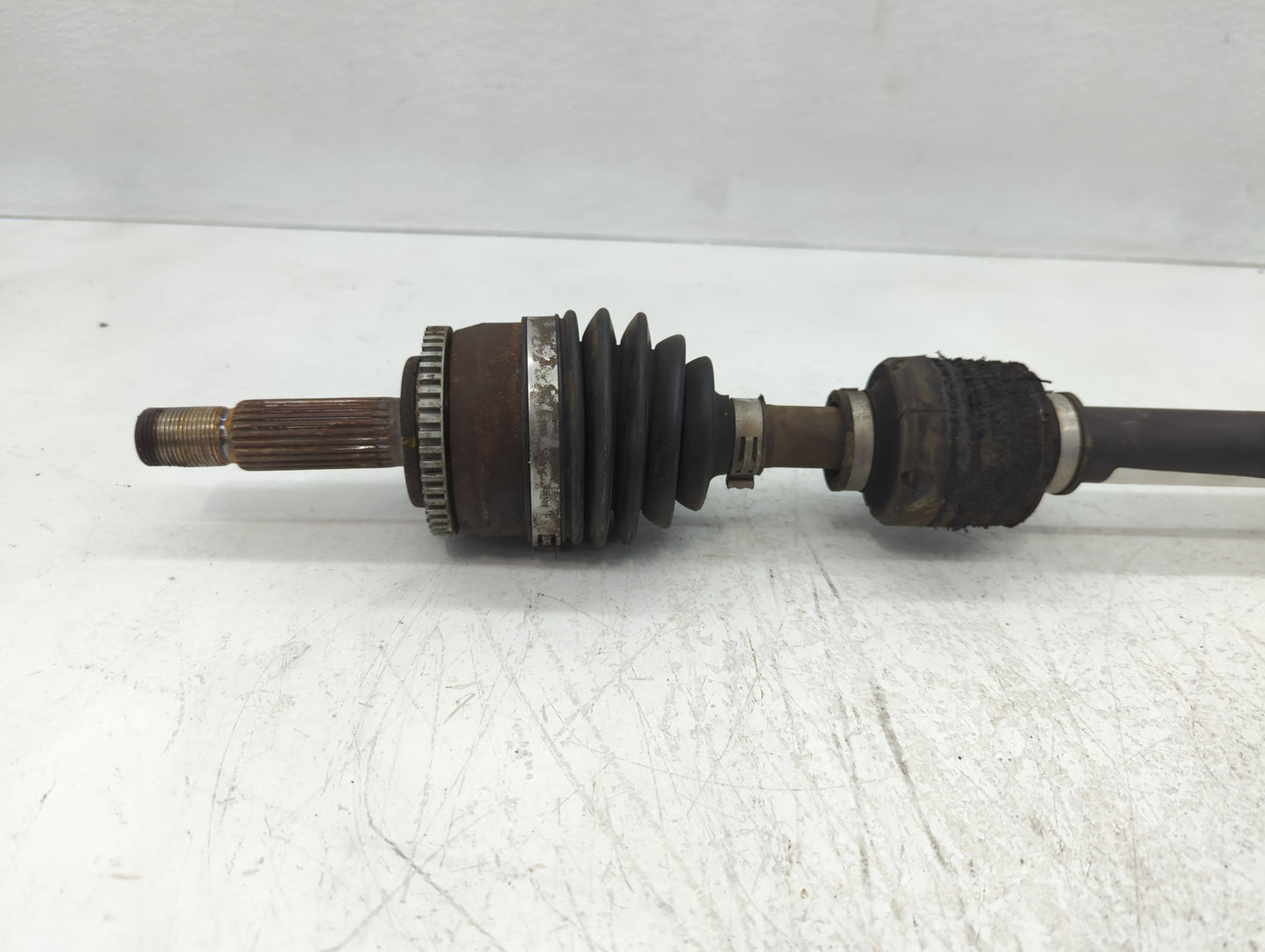 2012-2017 Kia Rio Axle Shaft Front Passenger Cv C/v - Oemusedautoparts1.com