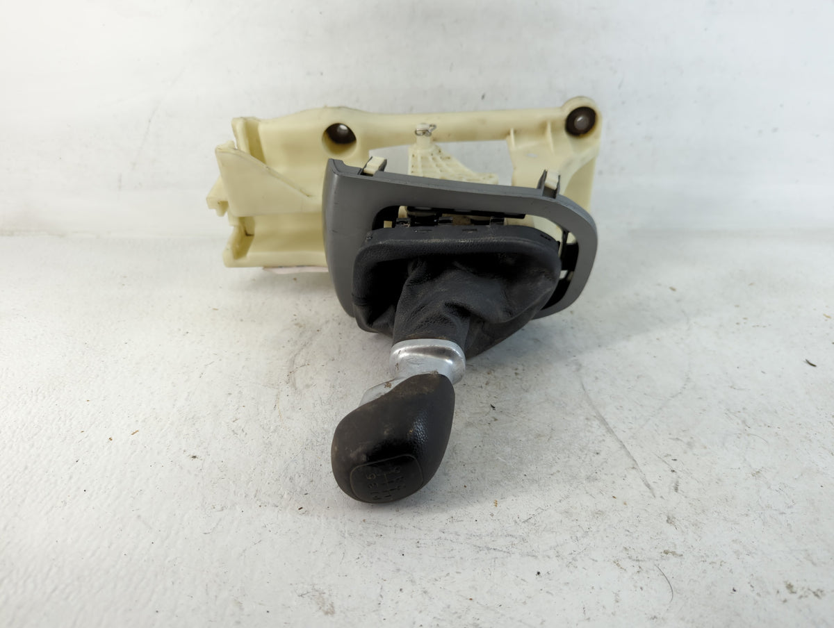 2016 Kia Rio Floor Console Assembly Shifter - Oemusedautoparts1.com