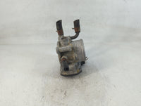 2012-2019 Kia Rio Throttle Body P/N:35100-2B300 Fits Fits 2012 2013 2014 2015 2016 2017 2018 2019 OEM Used Auto Parts - Oemu