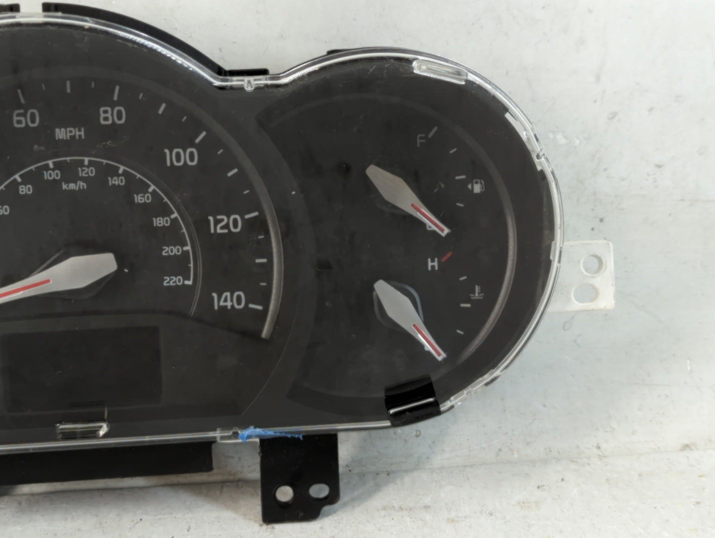 2016-2017 Kia Rio Instrument Cluster Speedometer Gauges P/N:94024-1W770 Fits Fits 2016 2017 OEM Used Auto Parts - Oemusedaut